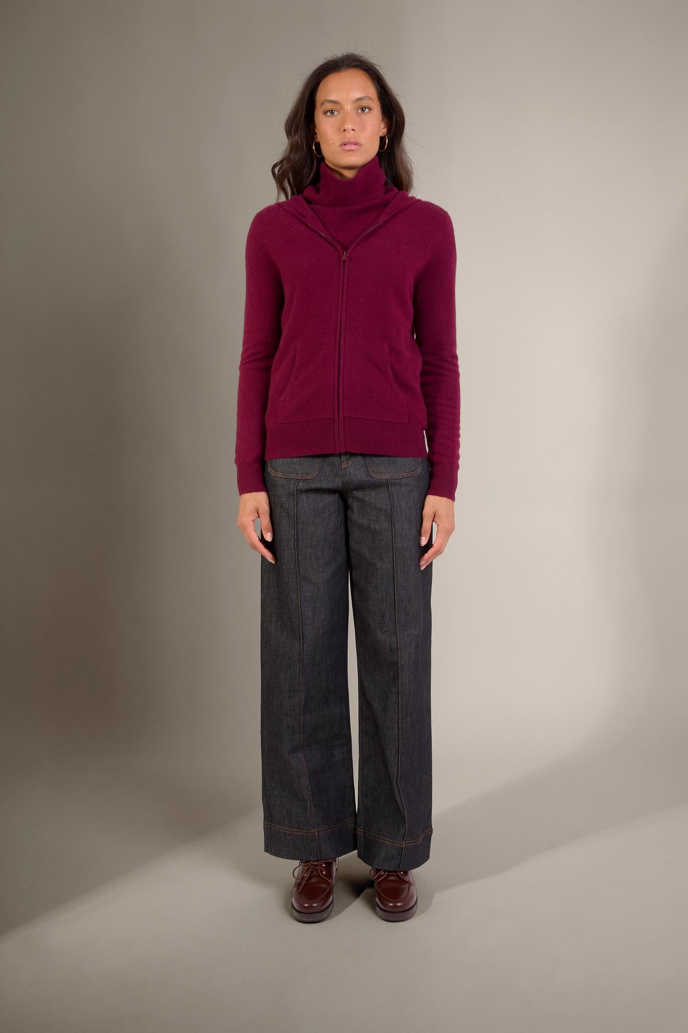EMMA gilet zippé capuche bordeaux 100% cachemire