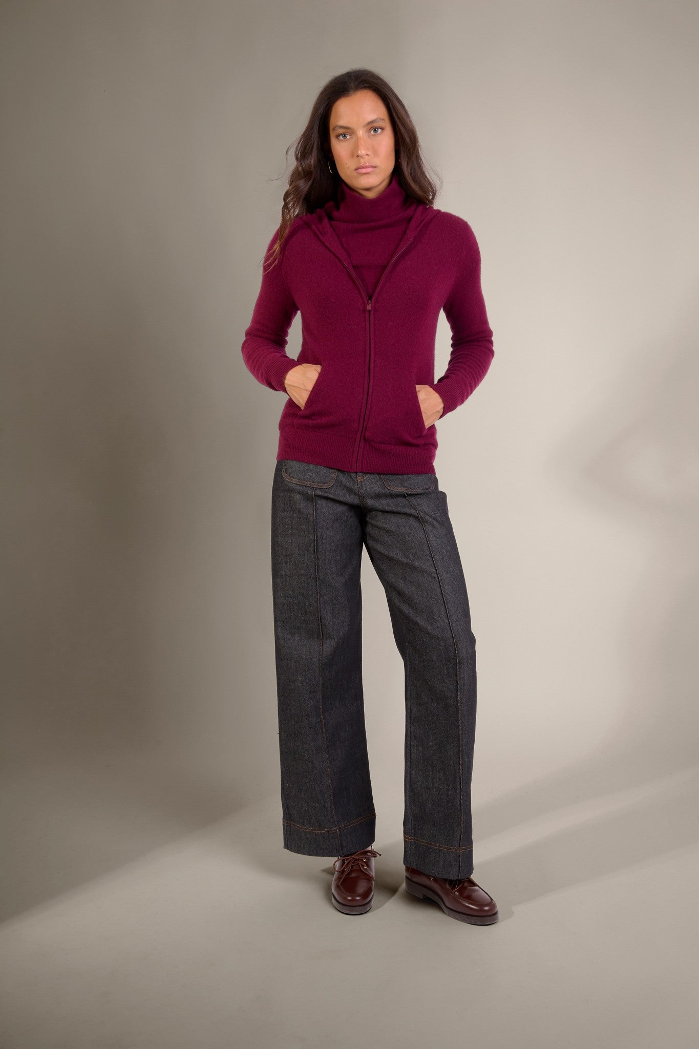 emma gilet zippé capuche bordeaux 100% cachemire