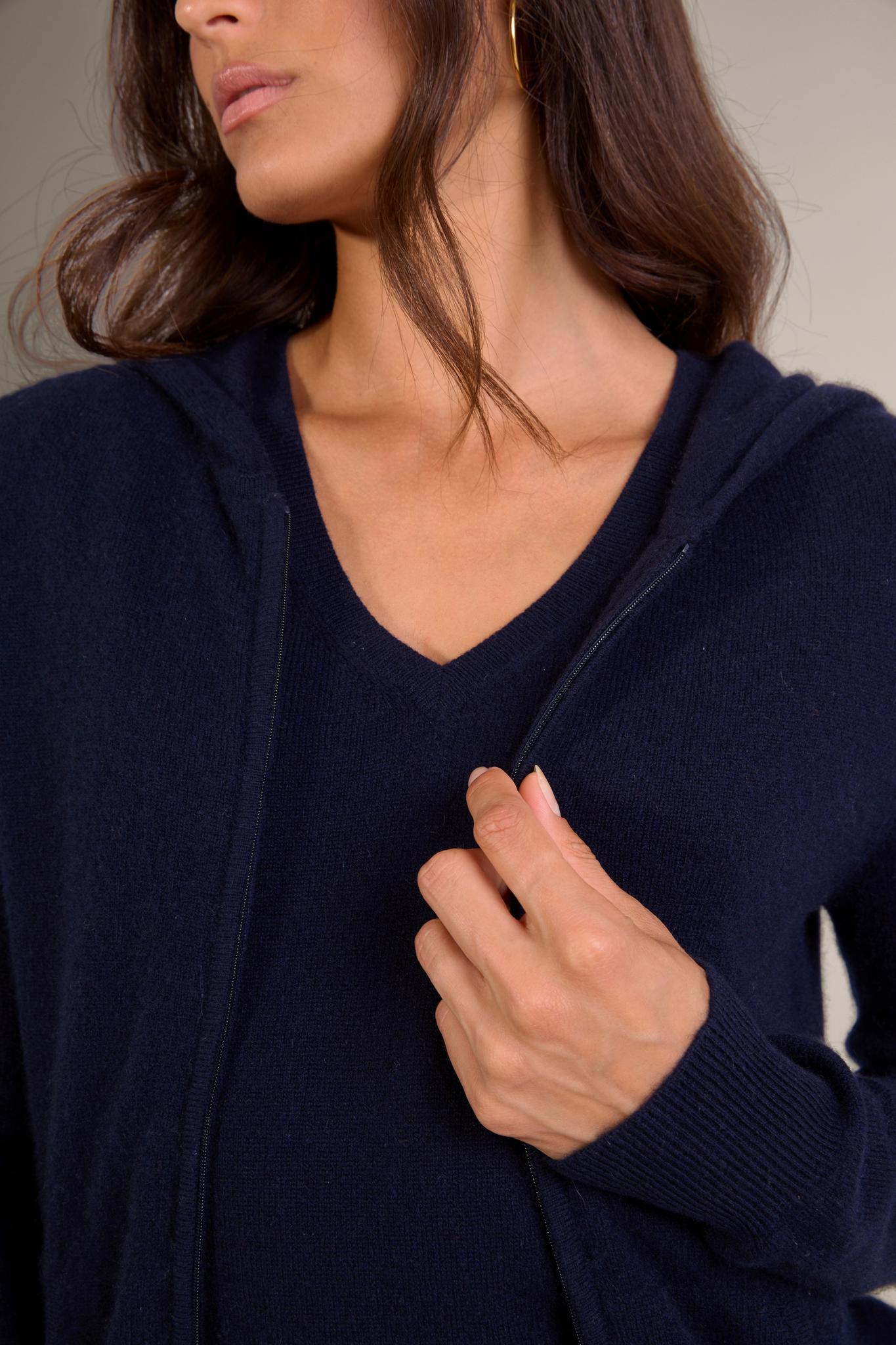 EMMA gilet zippé capuche navy 100% cachemire