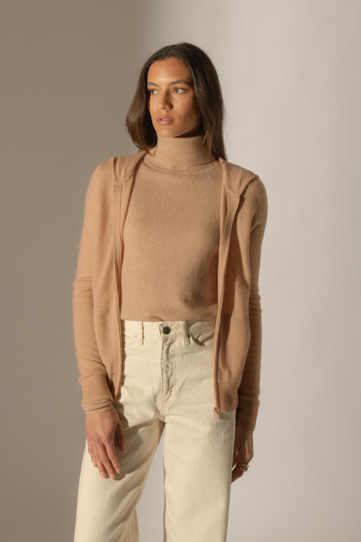 EMMA gilet zippé capuche sahara 100% cachemire