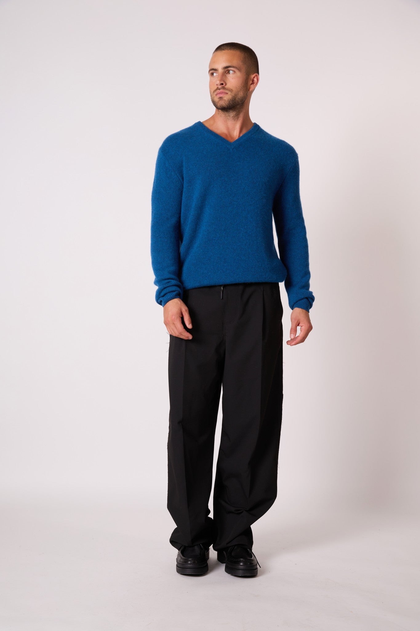 enzo pull col v 4 fils atlantique chiné 100% cachemire