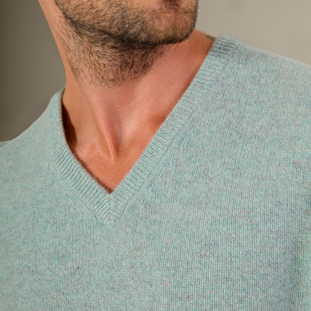 enzo pull col v 4 fils céladon chiné 100% cachemire