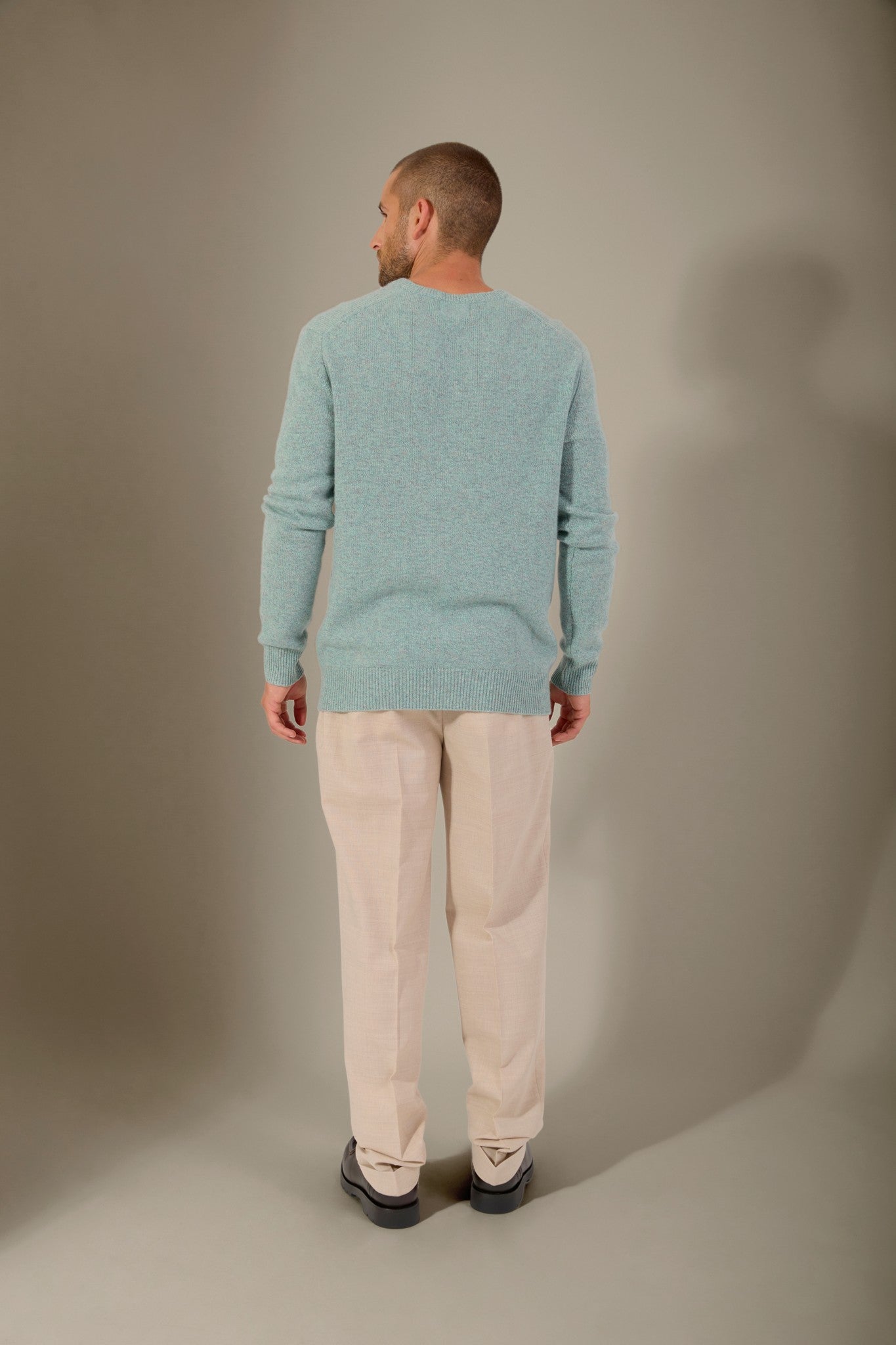 enzo pull col v 4 fils céladon chiné 100% cachemire