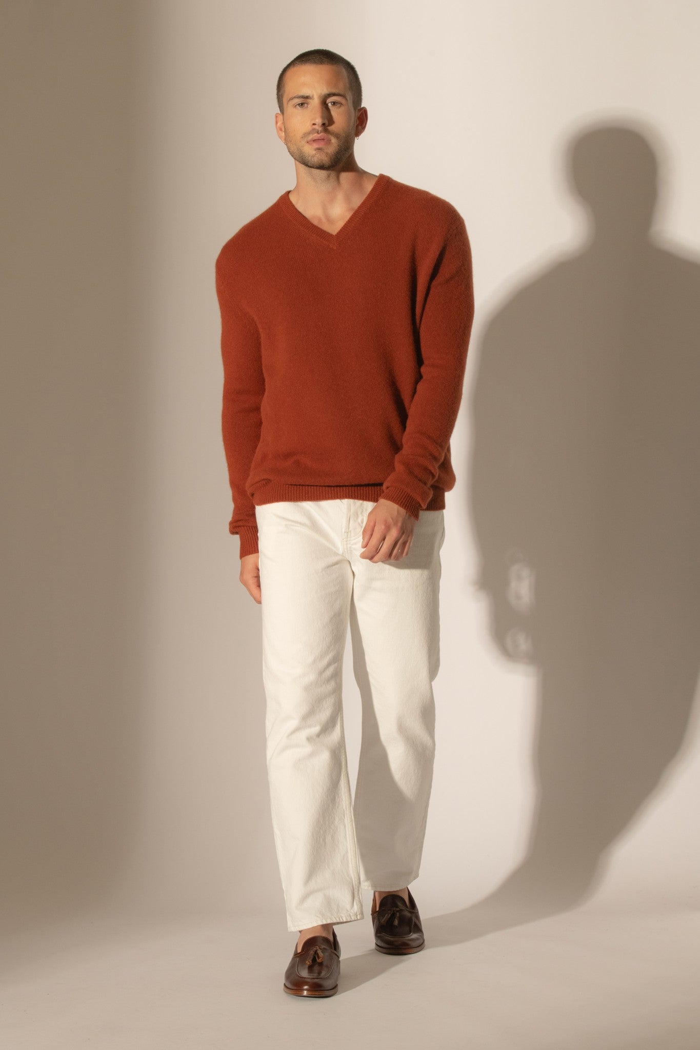 enzo pull col v 4 fils écureuil 100% cachemire