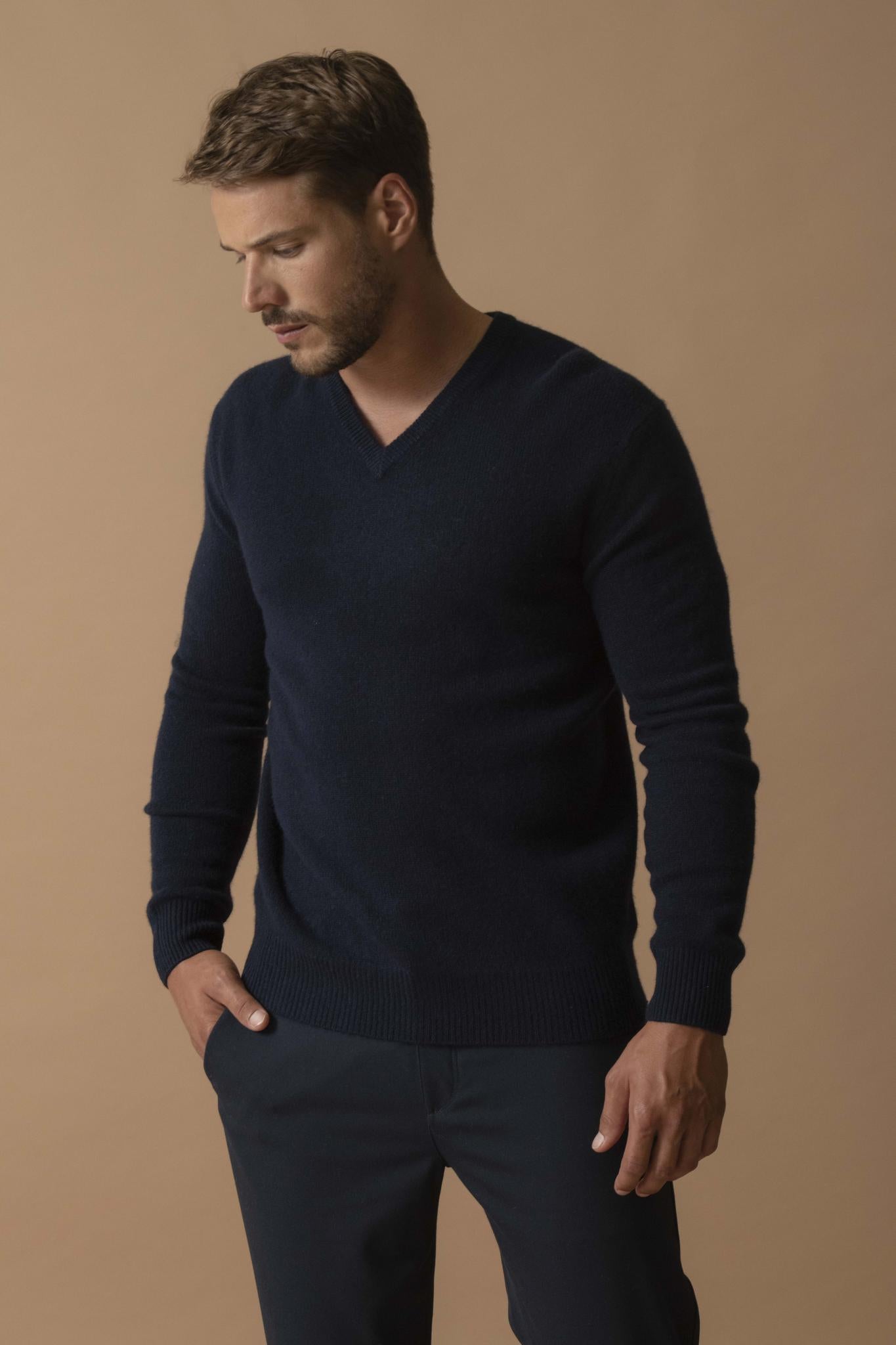 ENZO pull col v 4 fils navy 100% cachemire
