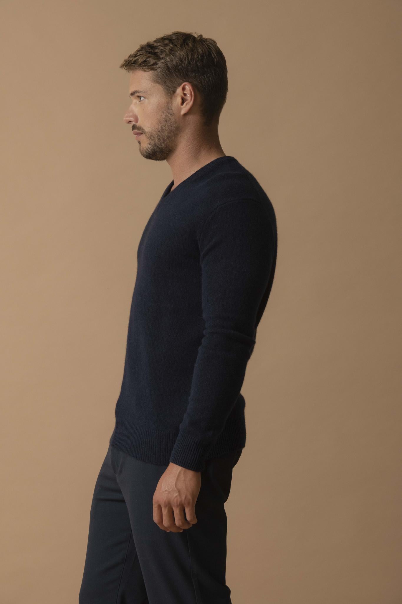 ENZO pull col v 4 fils navy 100% cachemire