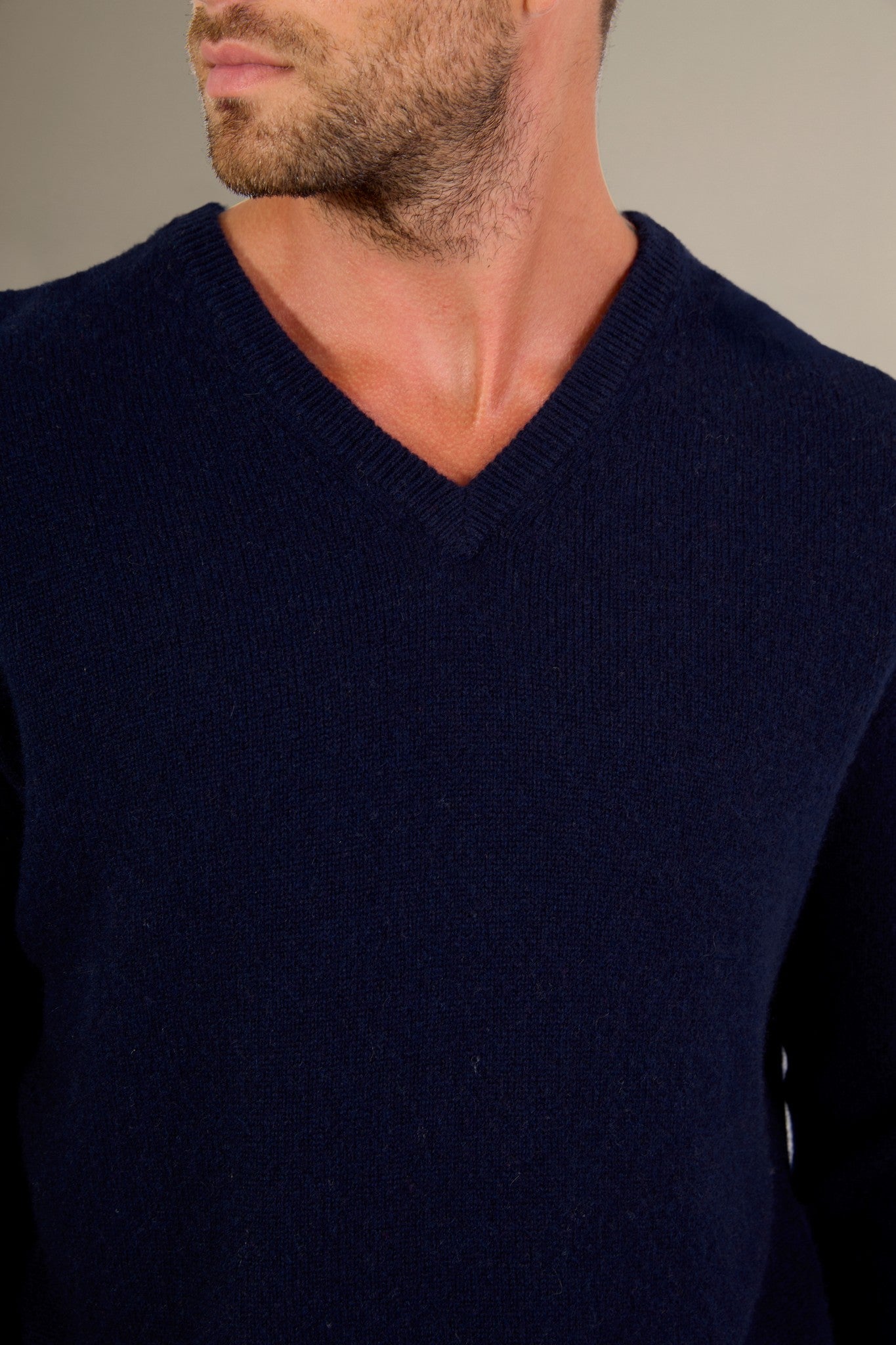 enzo pull col v 4 fils navy 100% cachemire