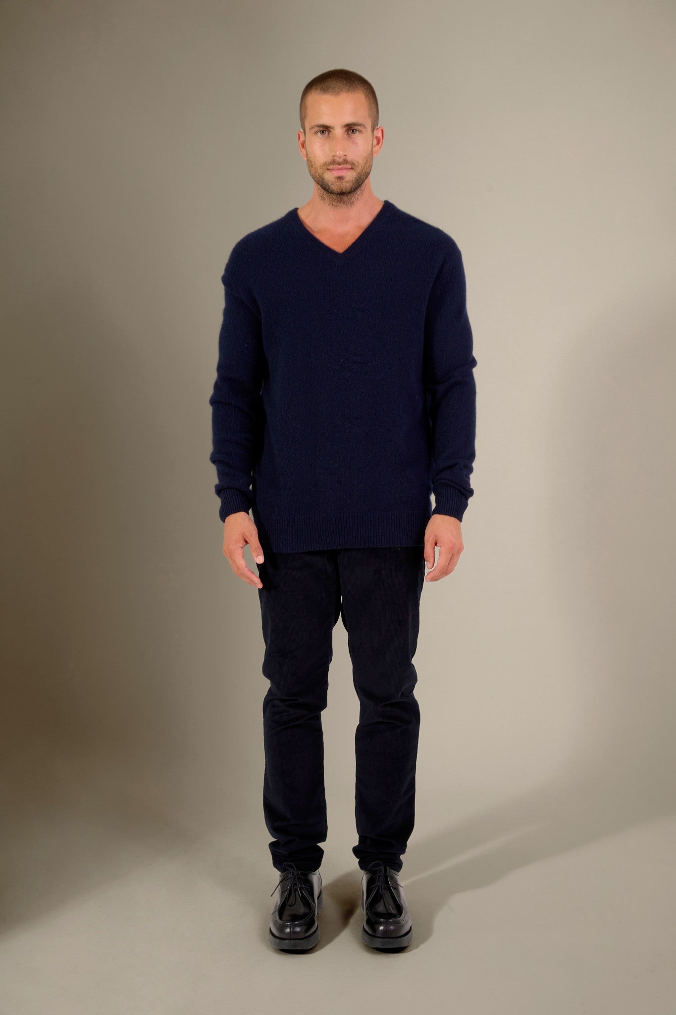 enzo pull col v 4 fils navy 100% cachemire