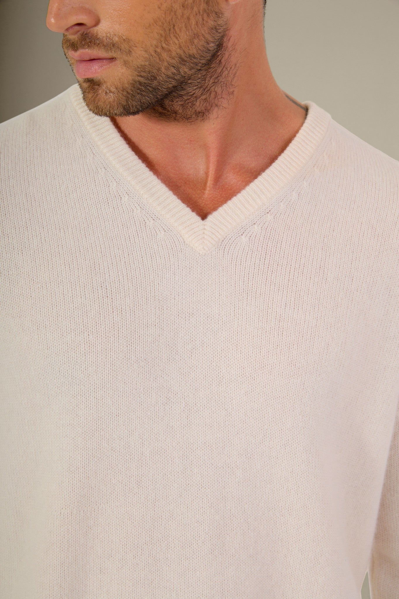 enzo pull col v 4 fils neige 100% cachemire