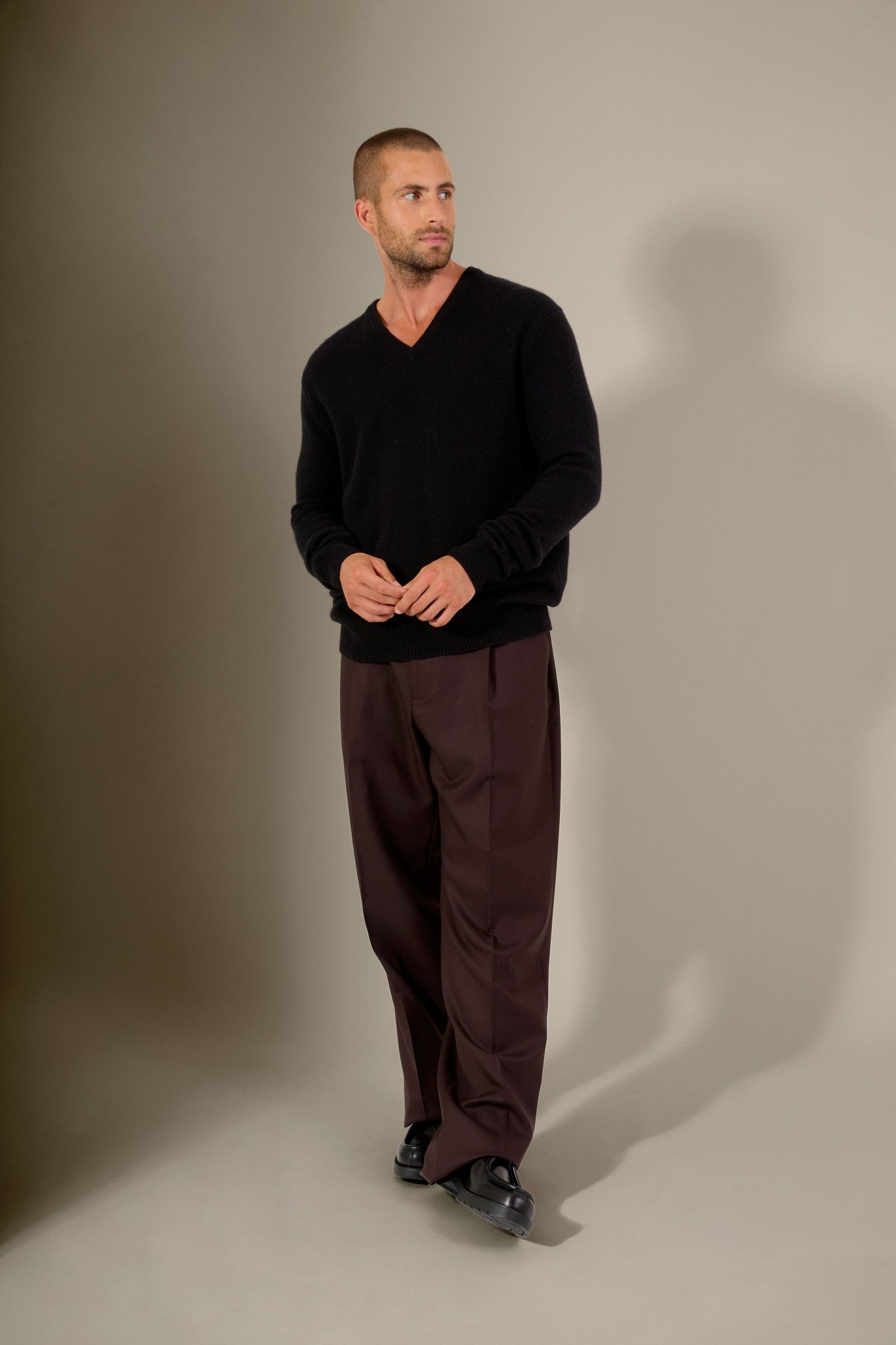 enzo pull col v 4 fils noir 100% cachemire