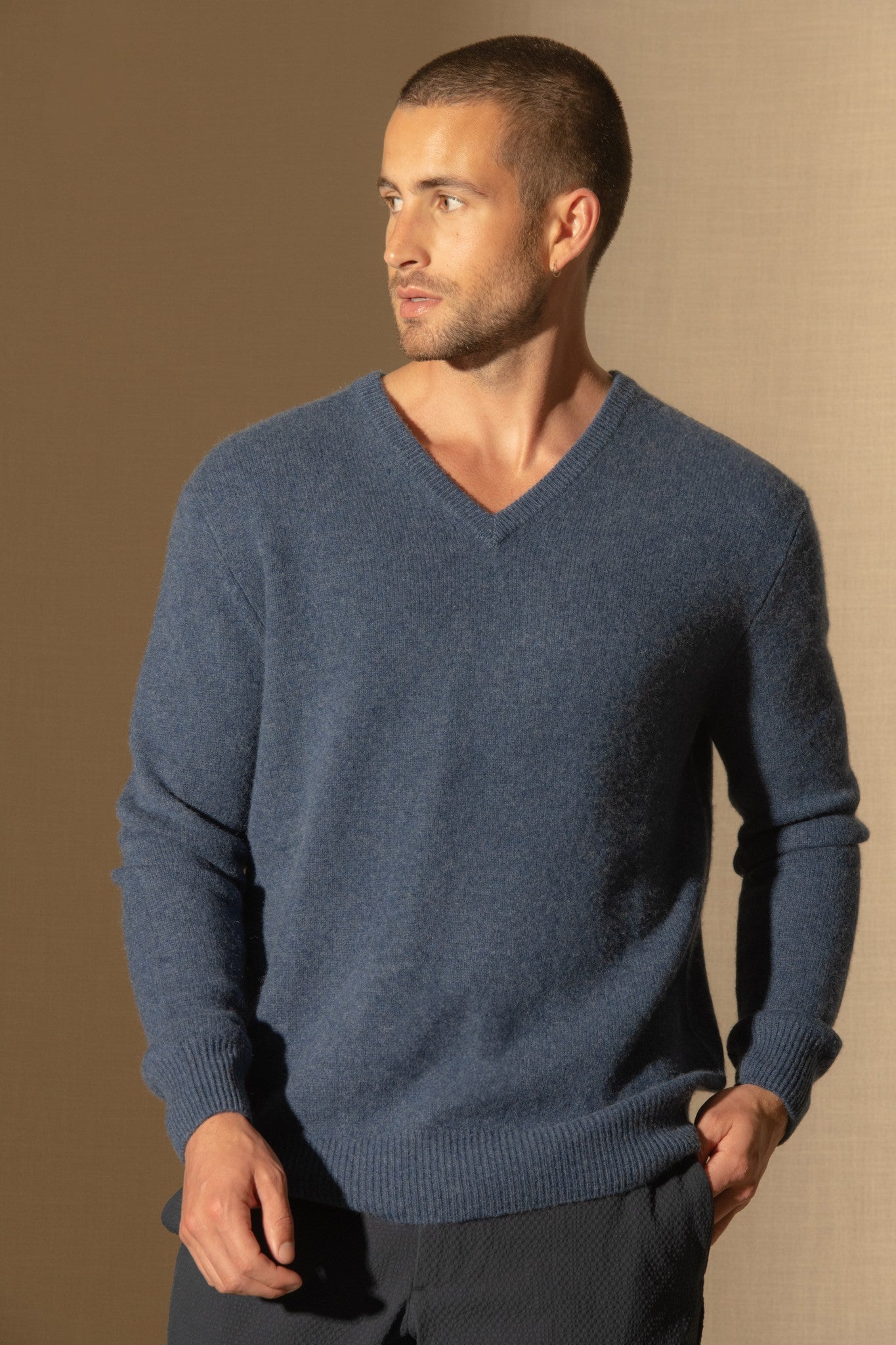 enzo pull col v 4 fils océan chiné 100% cachemire