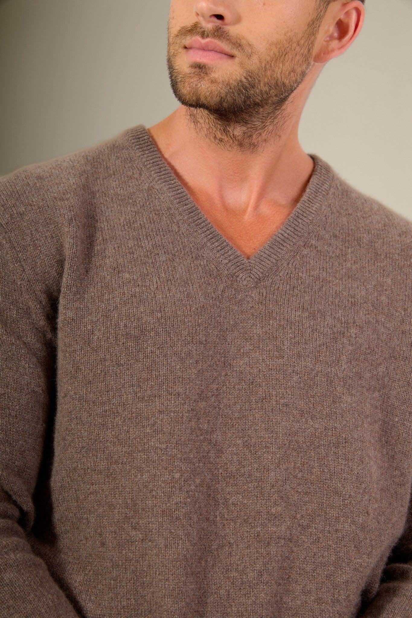 enzo pull col v 4 fils taupe chiné 100% cachemire