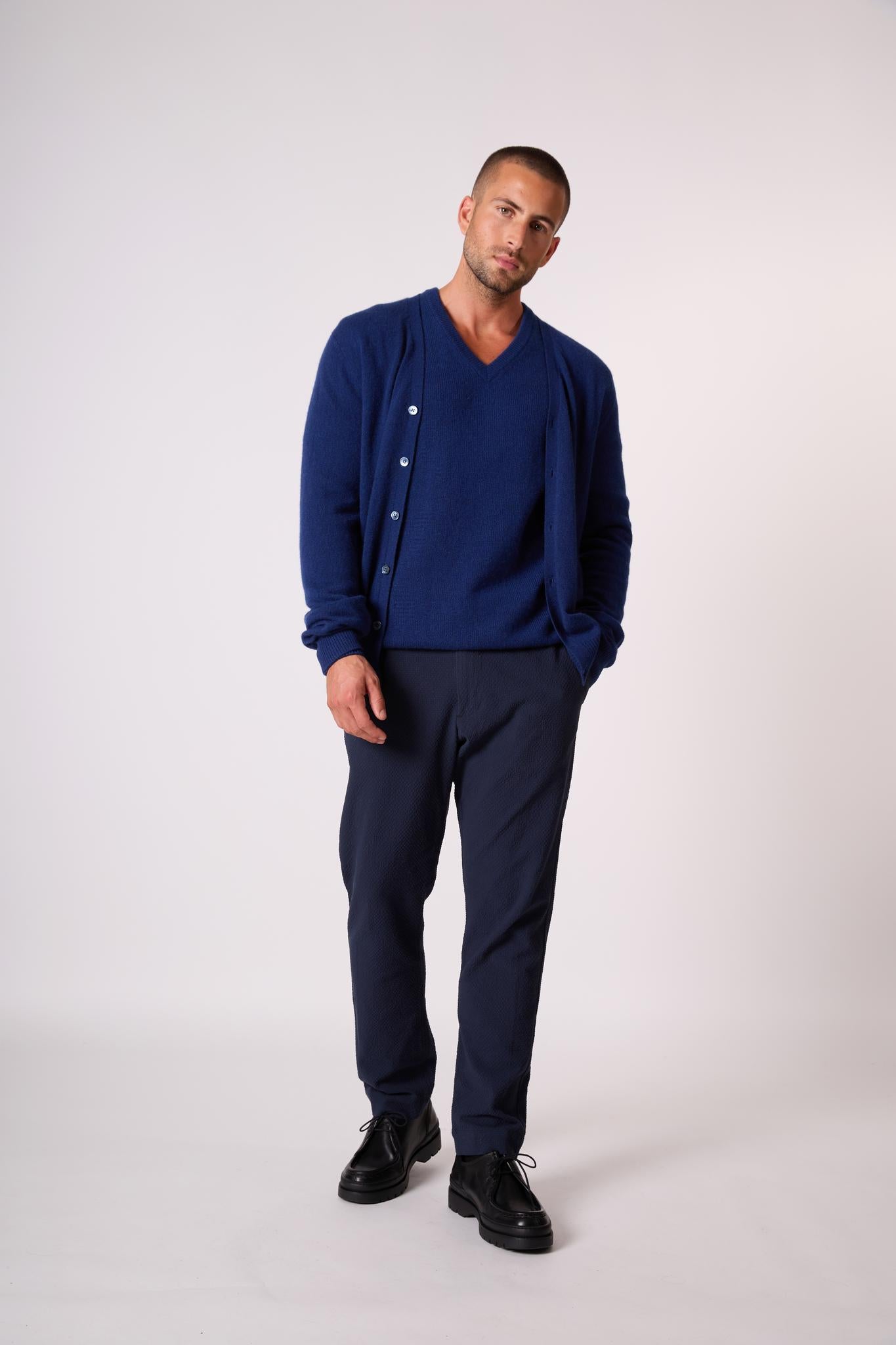 ERROL cardigan col v minuit 100% cachemire