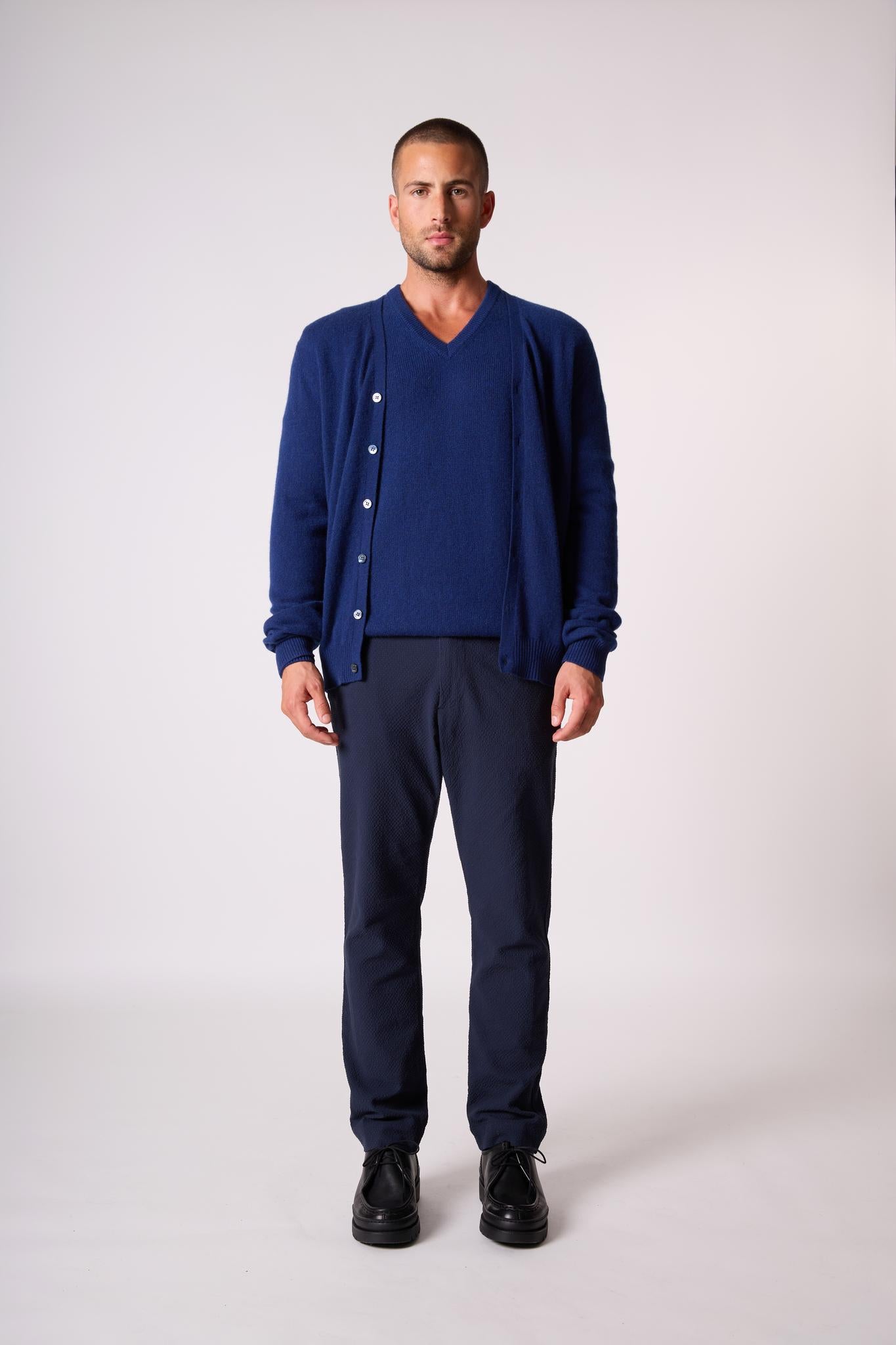 ERROL cardigan col v minuit 100% cachemire