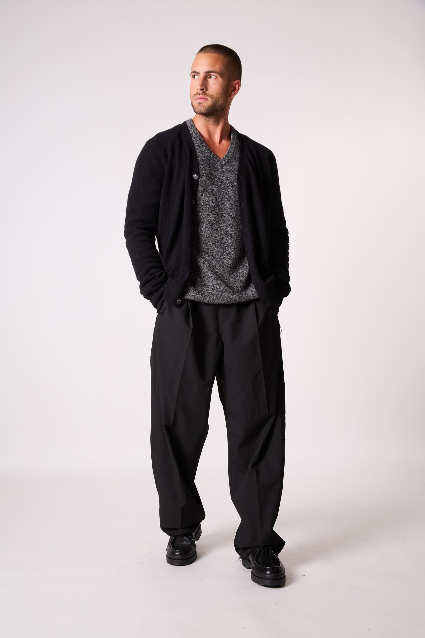 ERROL cardigan col v noir 100% cachemire