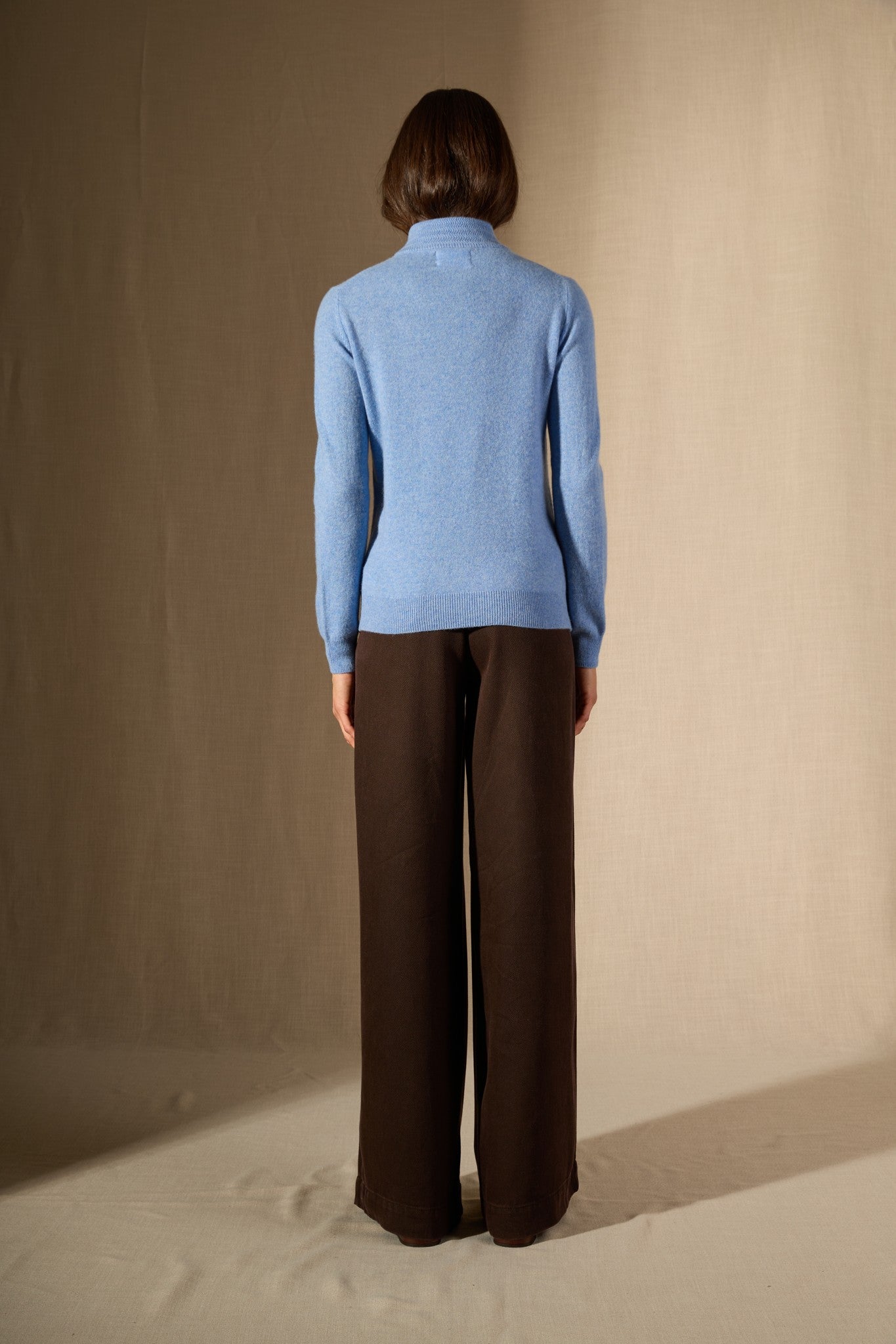 evelina pull col montant sky 100% cachemire