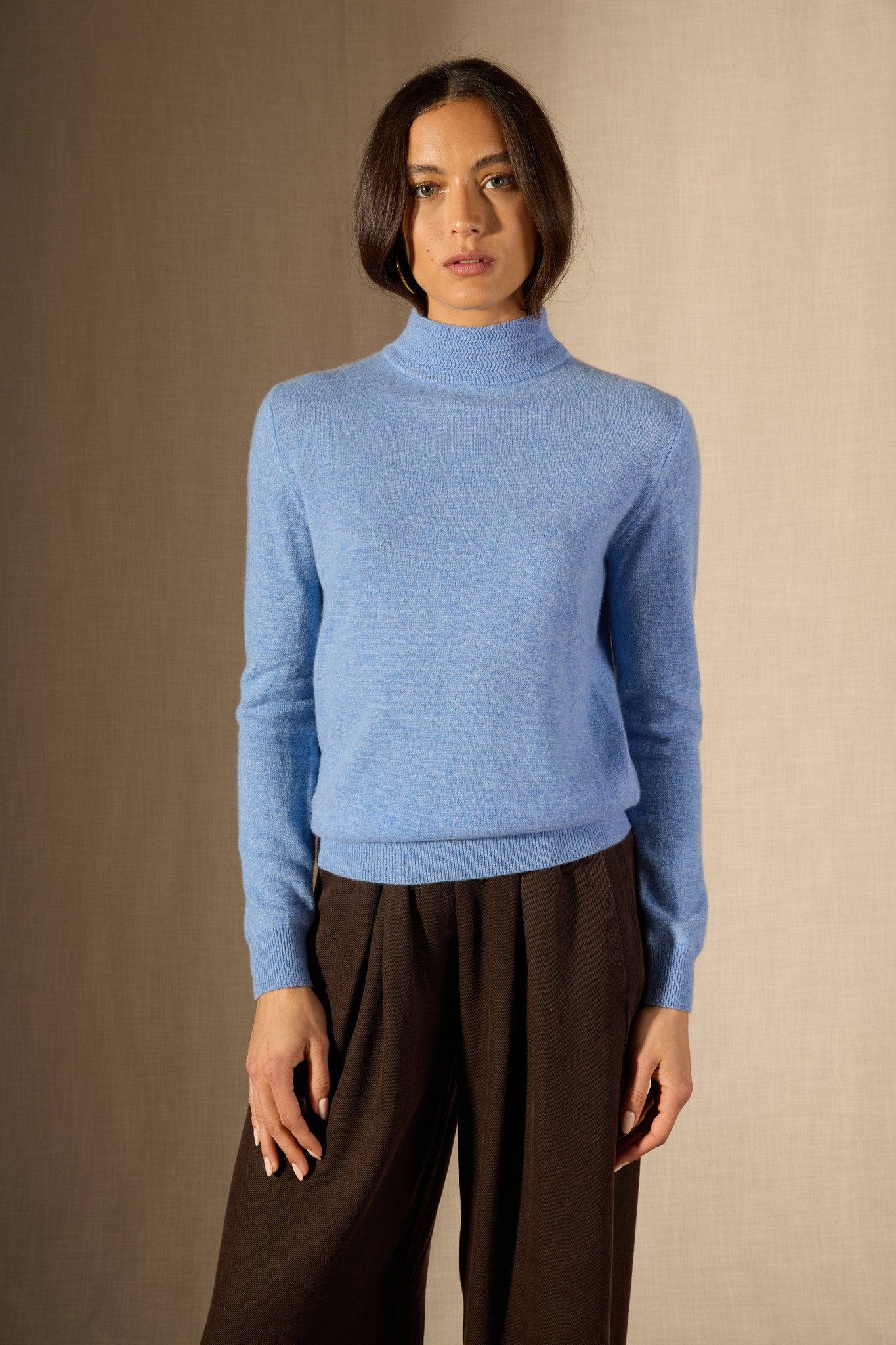 evelina pull col montant sky 100% cachemire