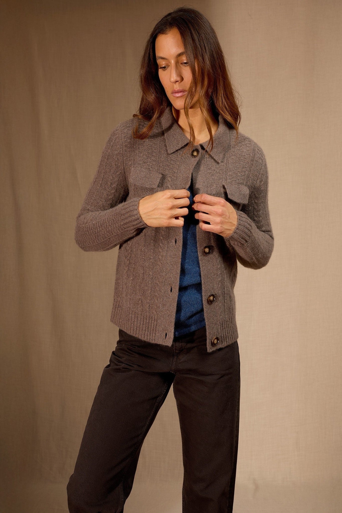 friume veste boutonnée col chemise 6 fils taupe chiné 100% cachemire