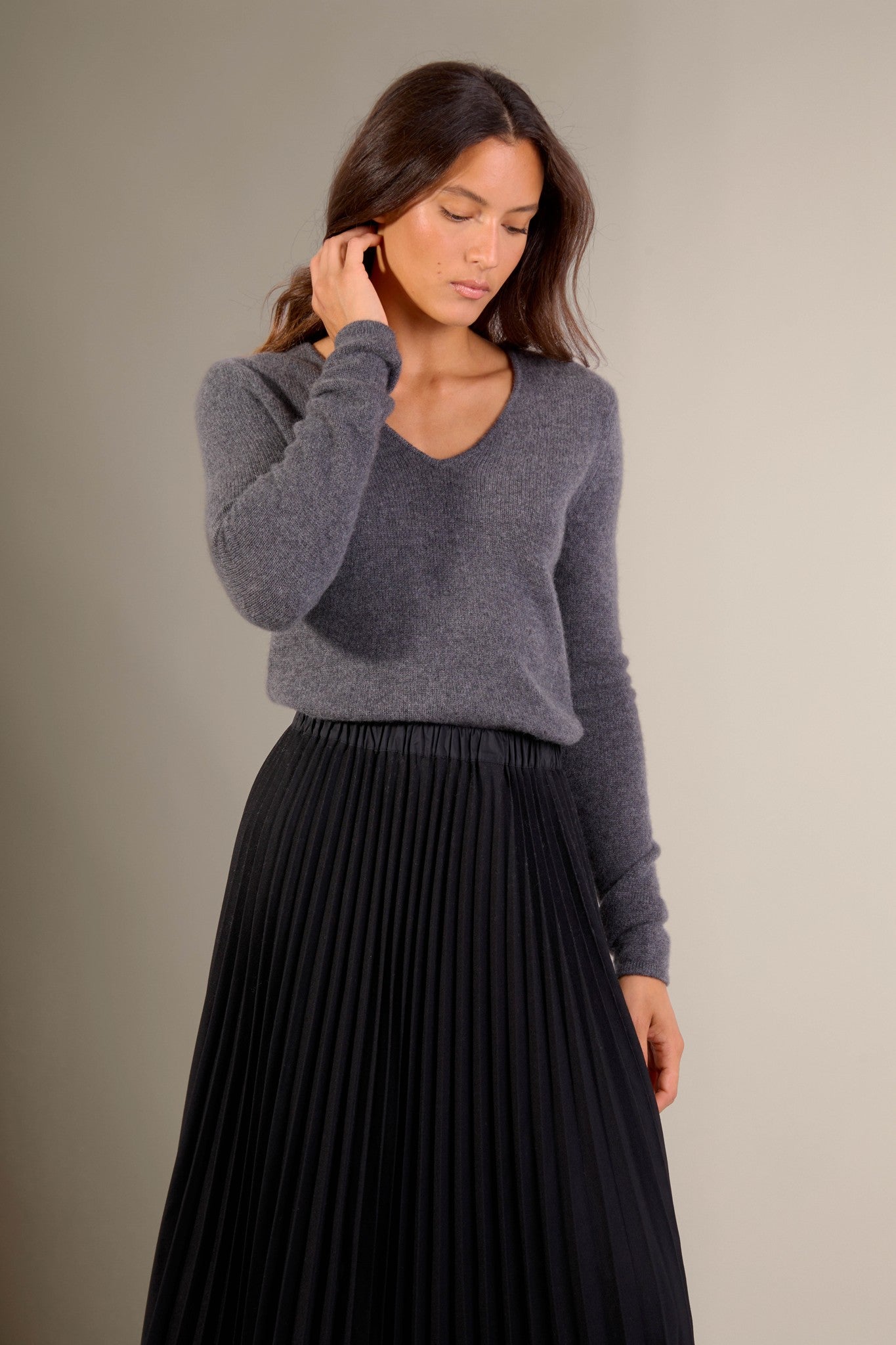 gaby pull col v 4 fils anthracite chiné 100% cachemire