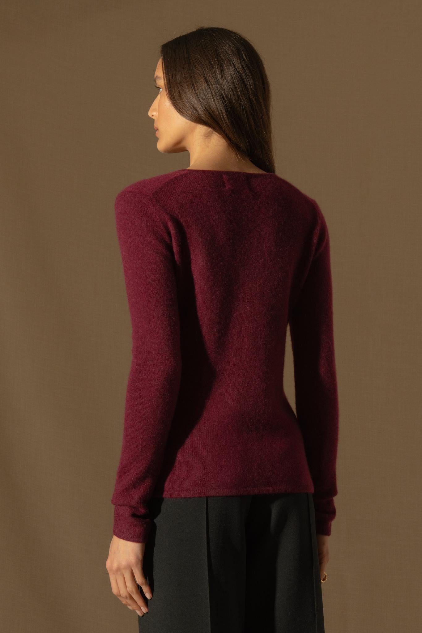 GABY pull col v 4 fils bordeaux 100% cachemire