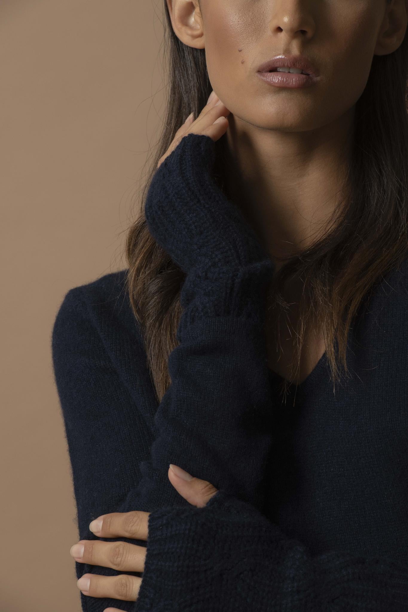 GABY pull col v 4 fils navy 100% cachemire