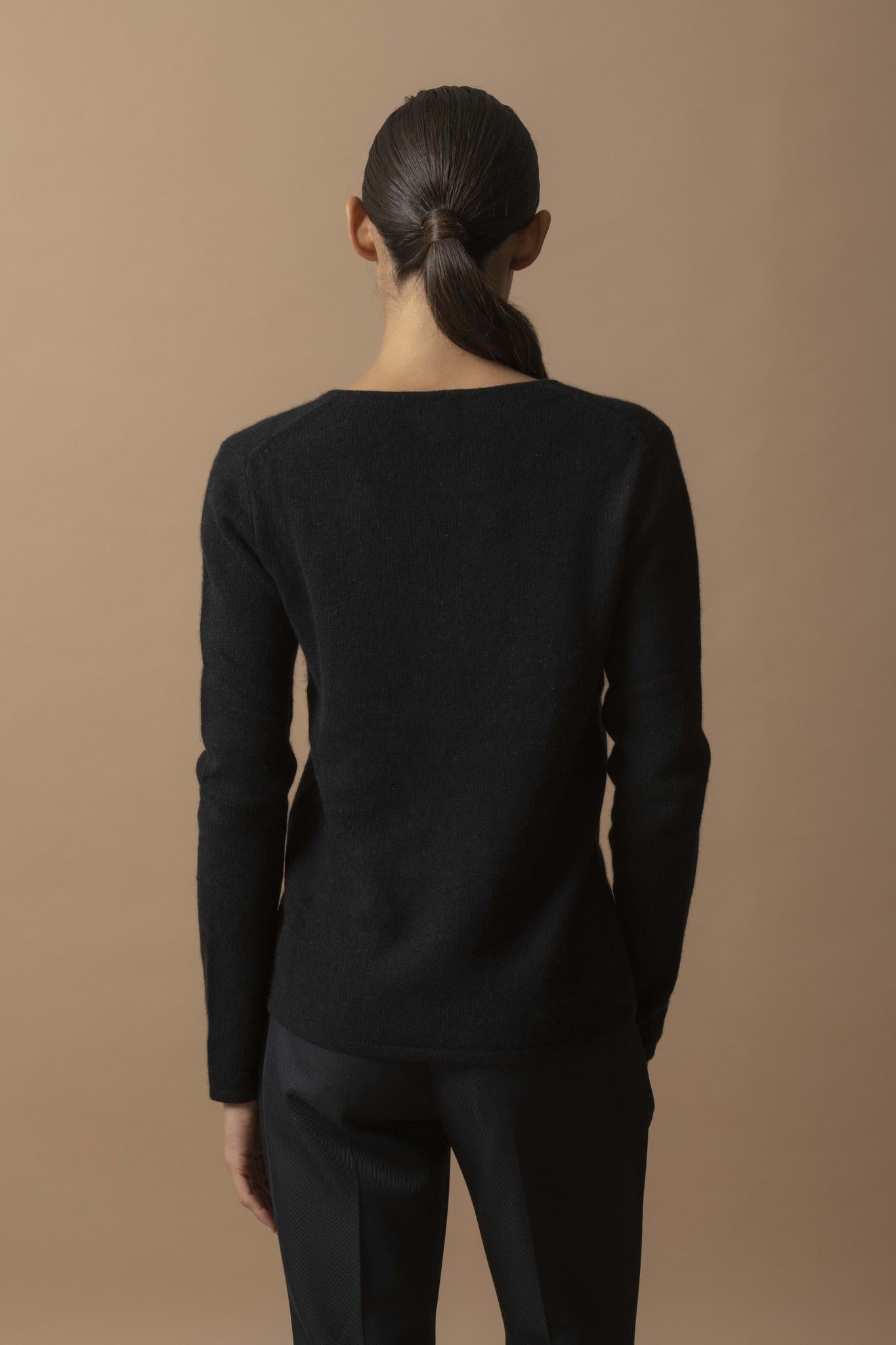 GABY pull col v 4 fils noir 100% cachemire