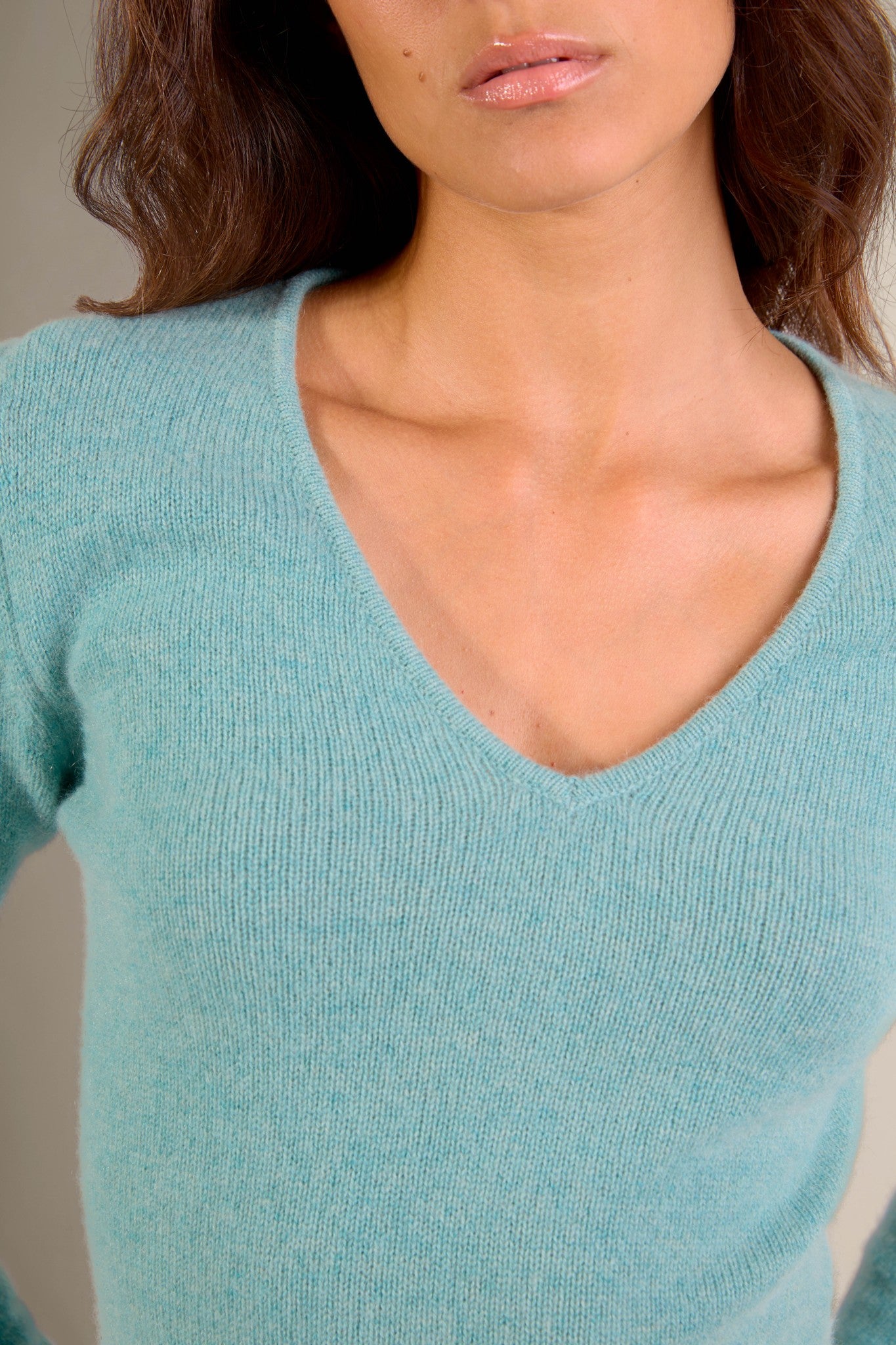 gaby pull col v 4 fils vert chiné 100% cachemire