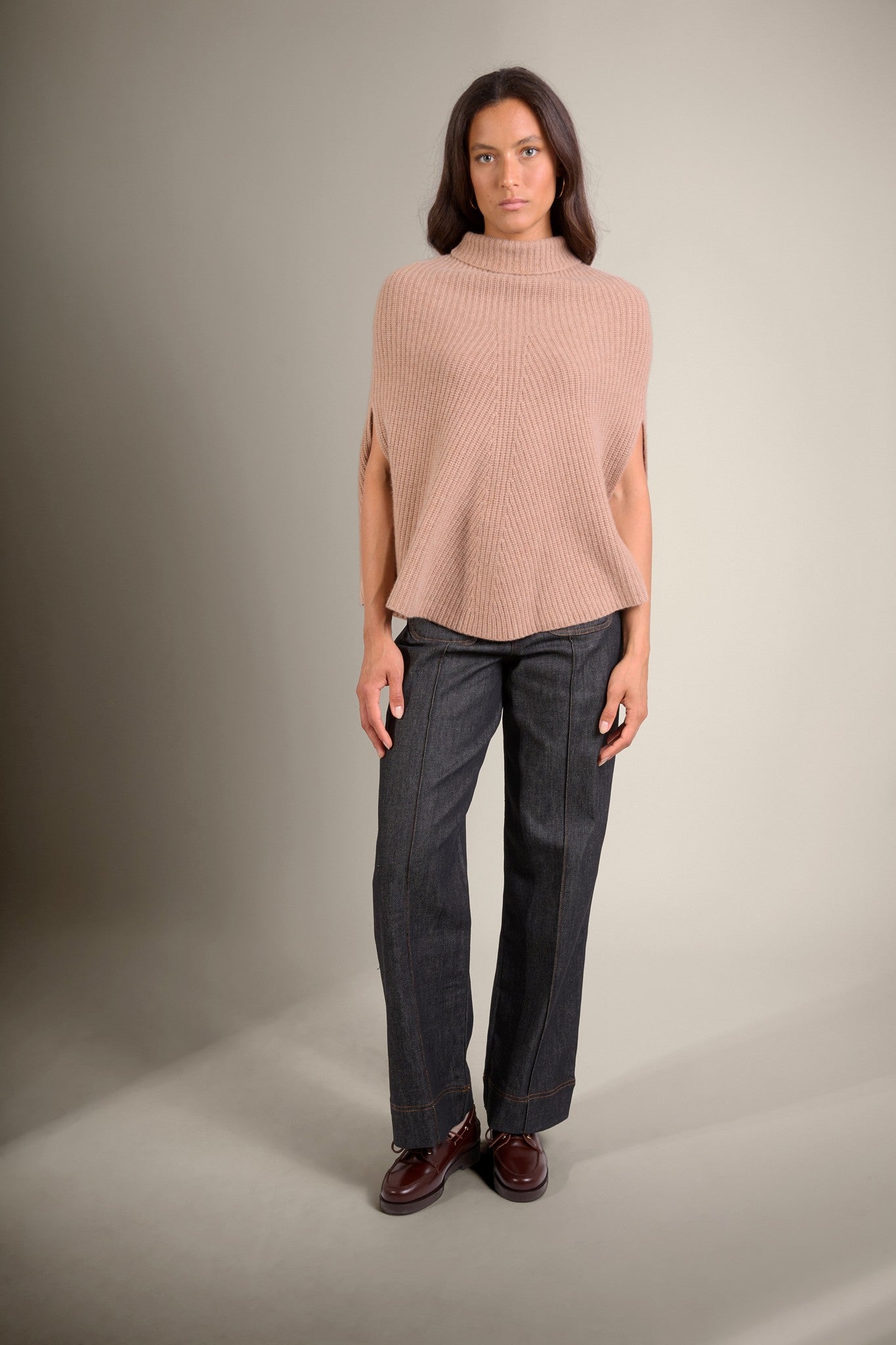 gache cape col montant 6 fils camel chiné 100% cachemire