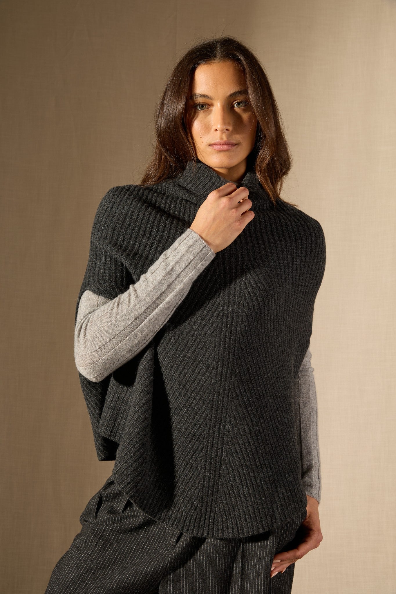 gache cape col montant 6 fils carbone chiné 100% cachemire