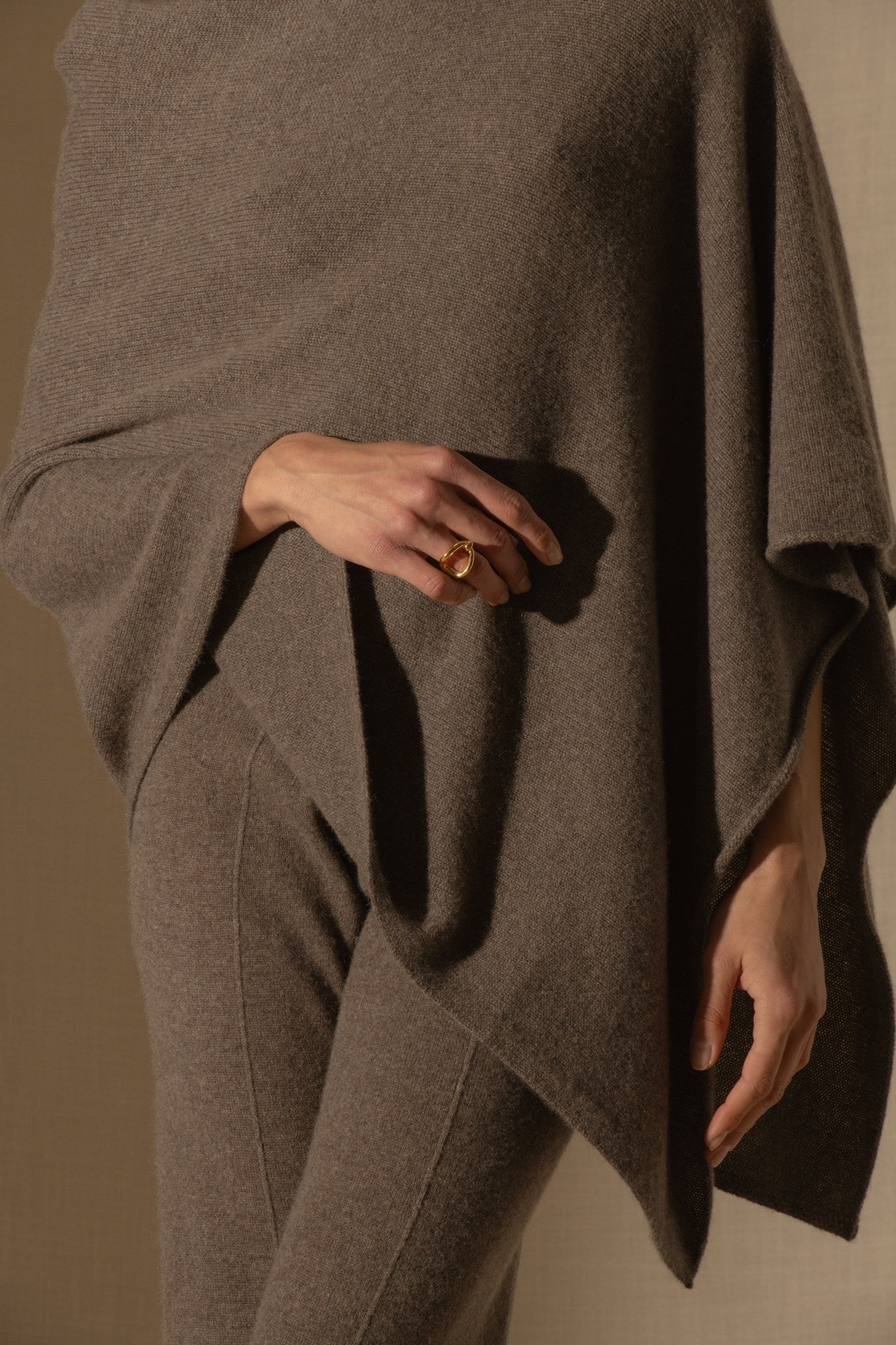 georgia poncho 4 fils taupe chiné 100% cachemire