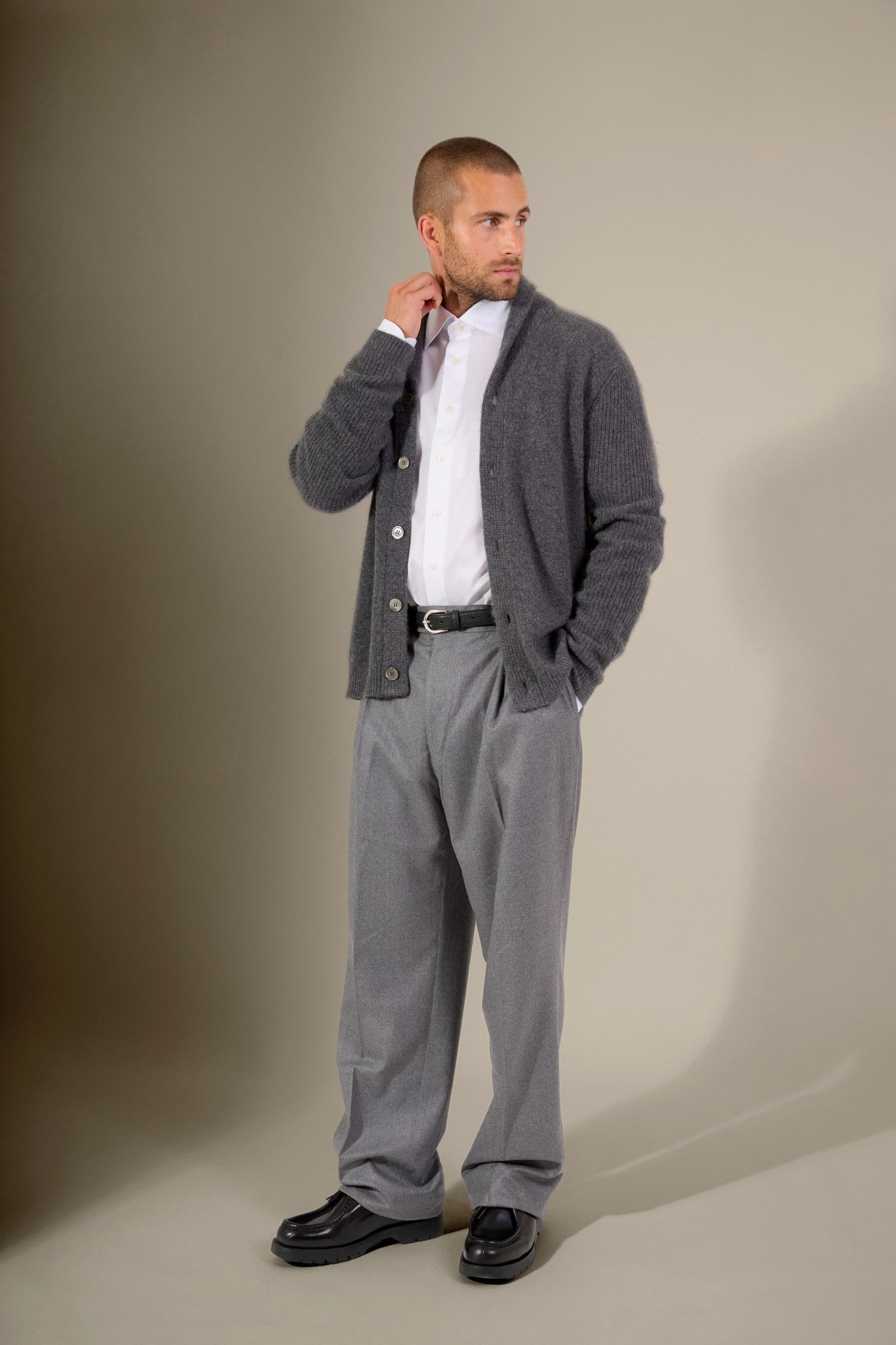 gilmour veste boutonnée col châle 4 fils anthracite chiné 100% cachemire