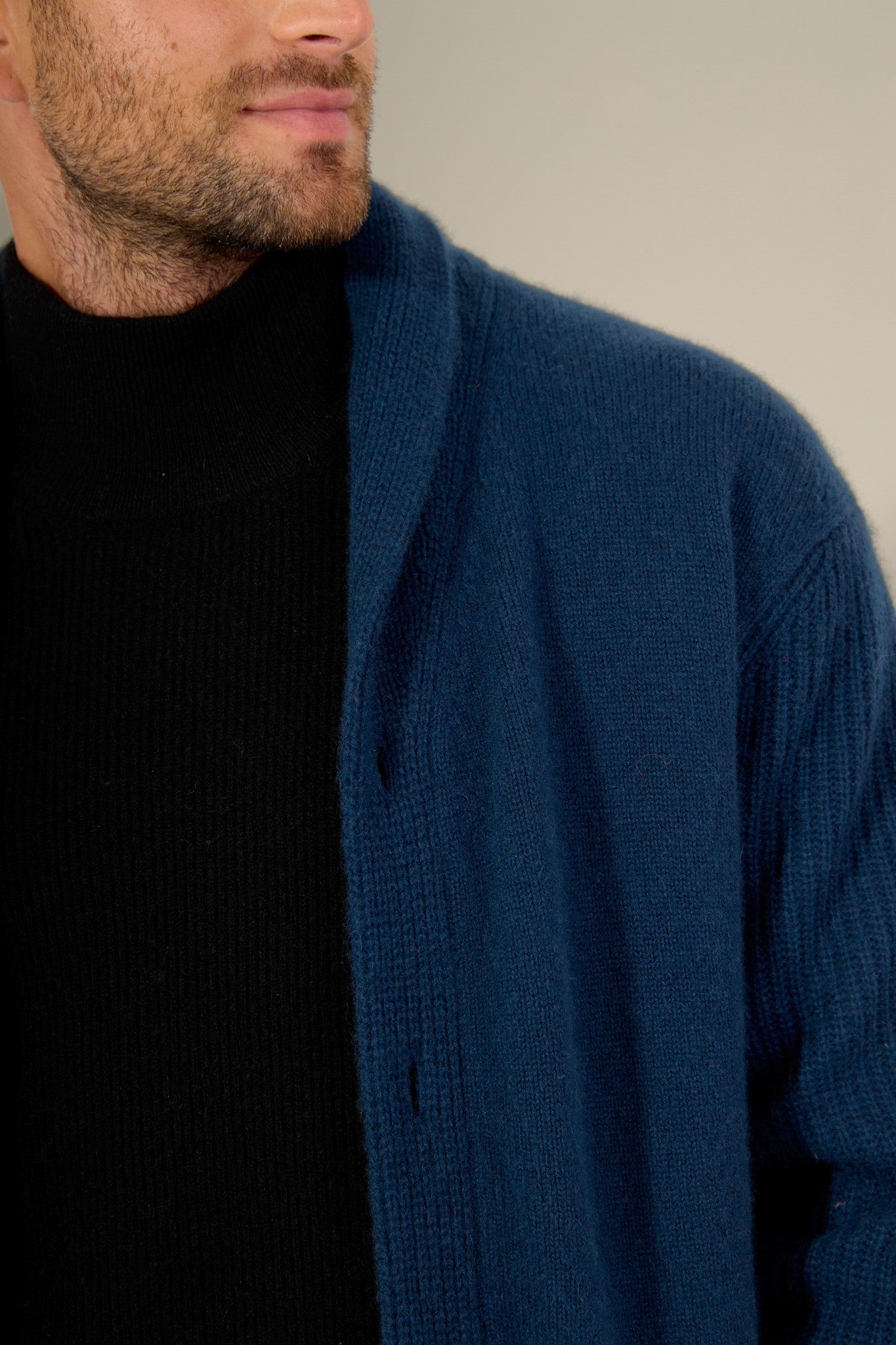 gilmour veste boutonnée col châle 4 fils bleu pétrole 100% cachemire