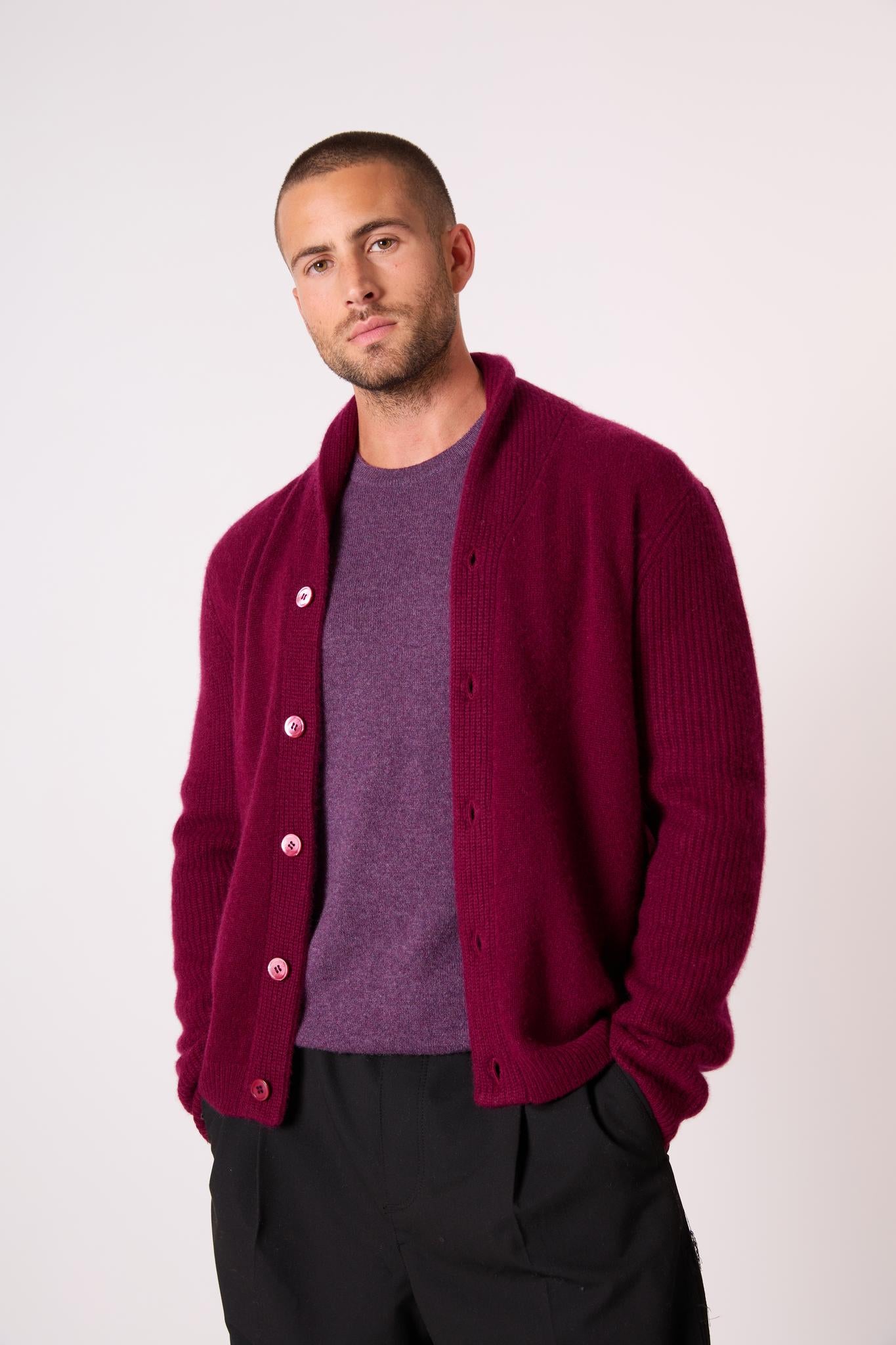 GILMOUR veste boutonnée col châle 4 fils bordeaux 100% cachemire
