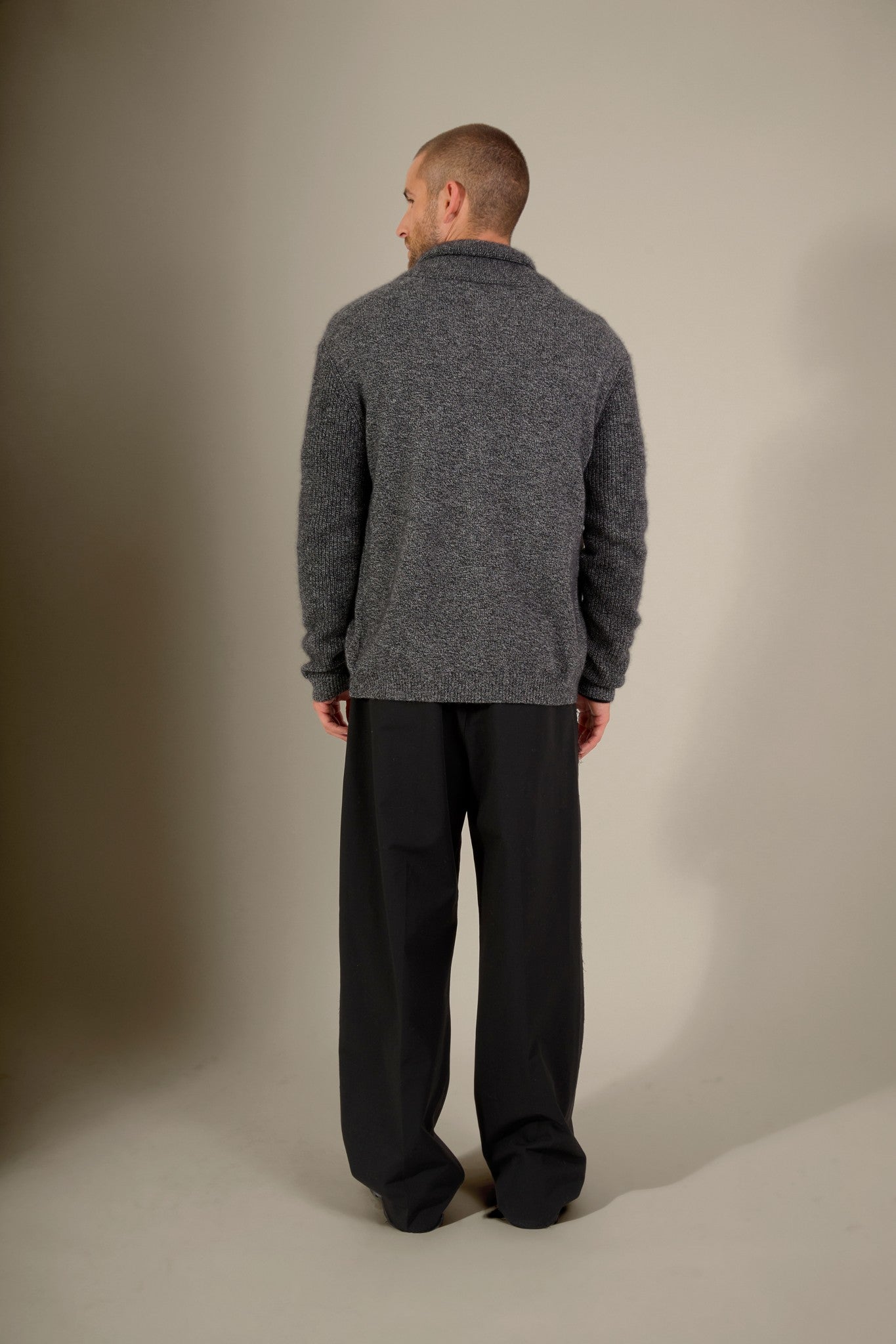 gilmour veste boutonnée col châle 4 fils noir/blanc 100% cachemire