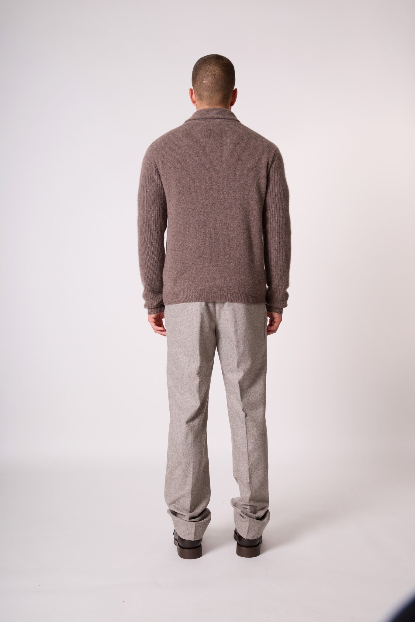 gilmour veste boutonnée col châle 4 fils taupe chiné 100% cachemire