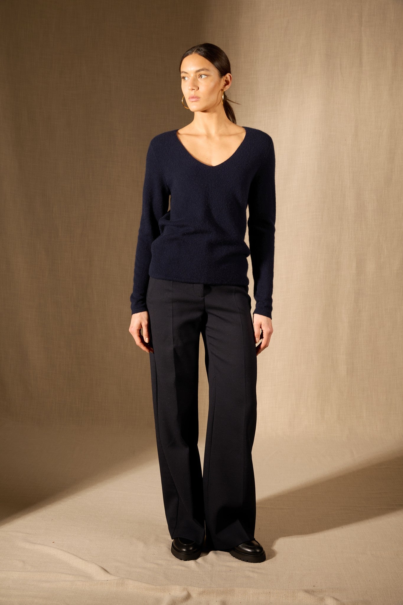 golspie pull col v navy 100% cachemire