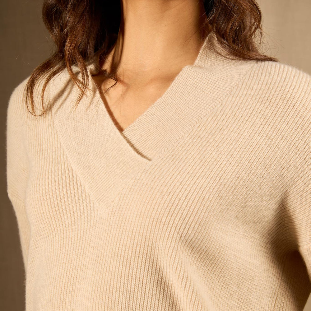 GRAINNE pull col v croisé avoine 100% cachemire