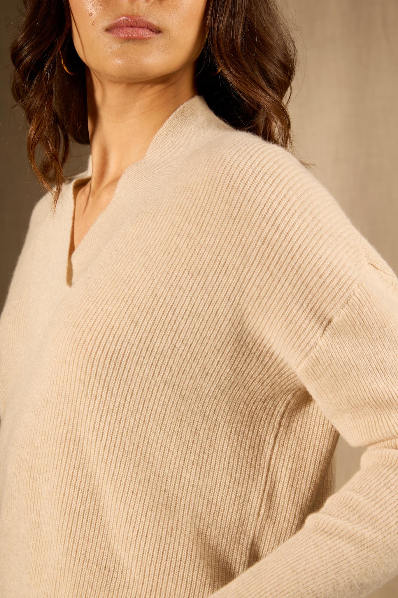 GRAINNE pull col v croisé avoine 100% cachemire
