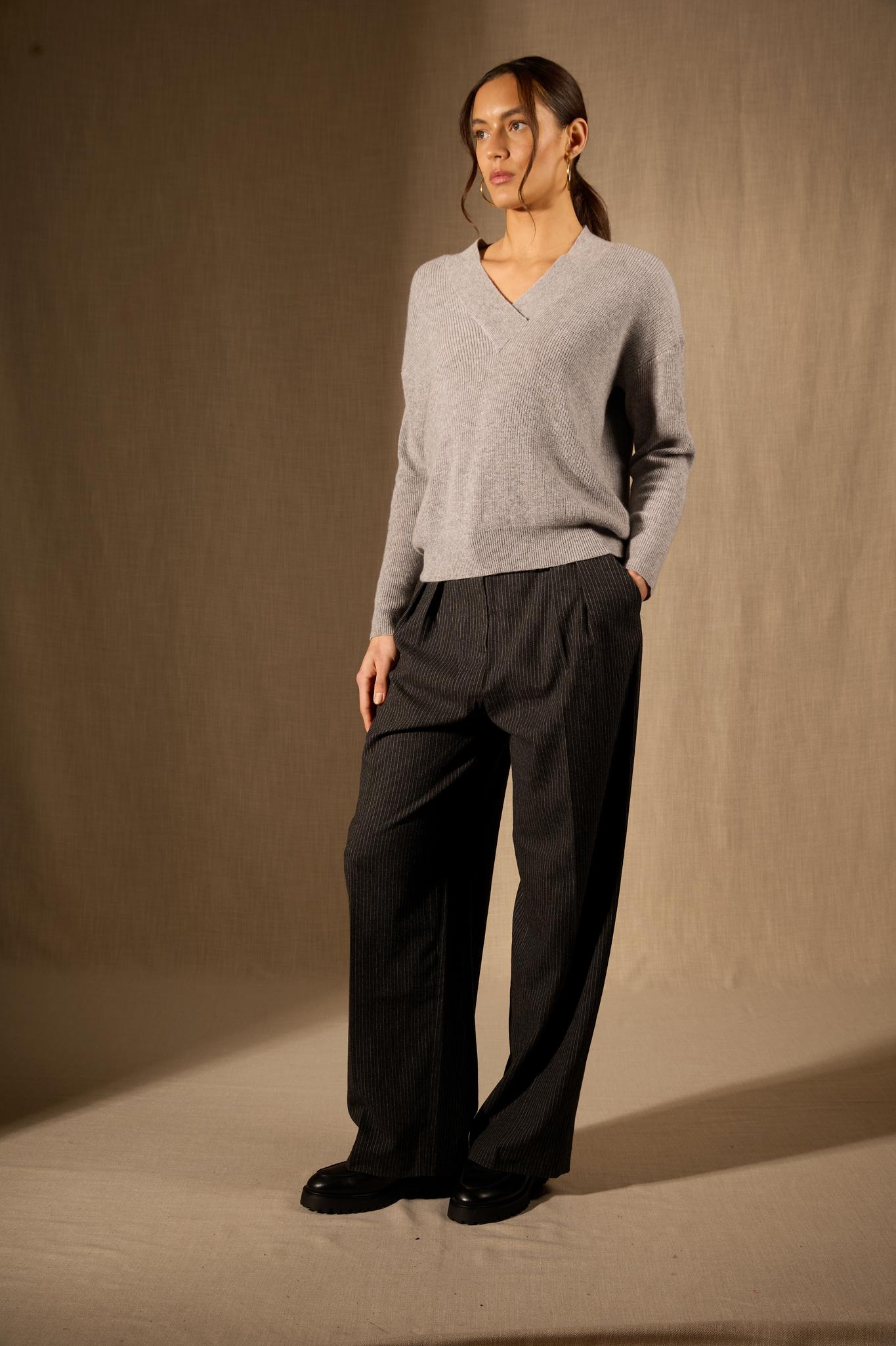 GRAINNE pull col v croisé gris souris chiné 100% cachemire