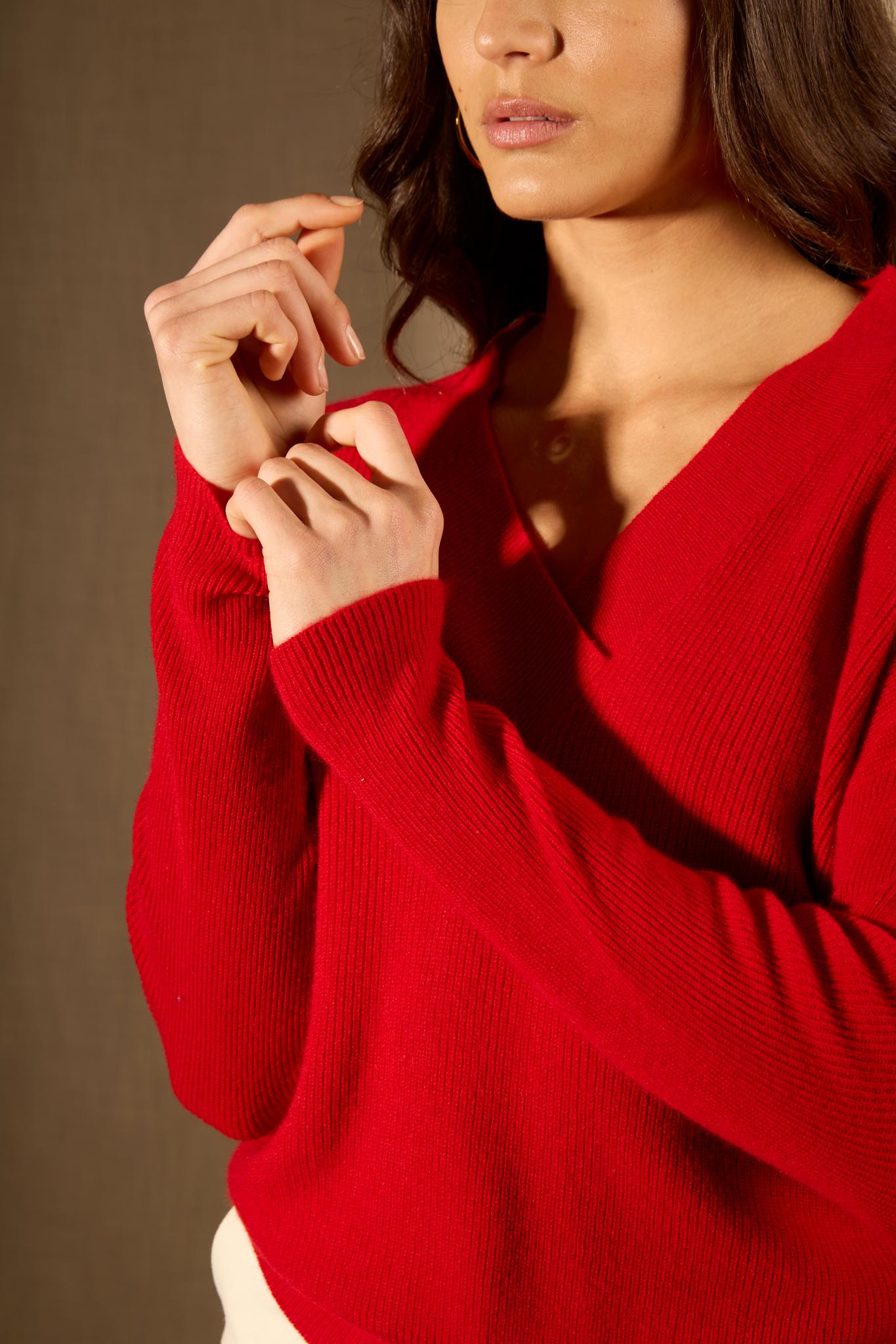 GRAINNE pull col v croisé rouge 100% cachemire