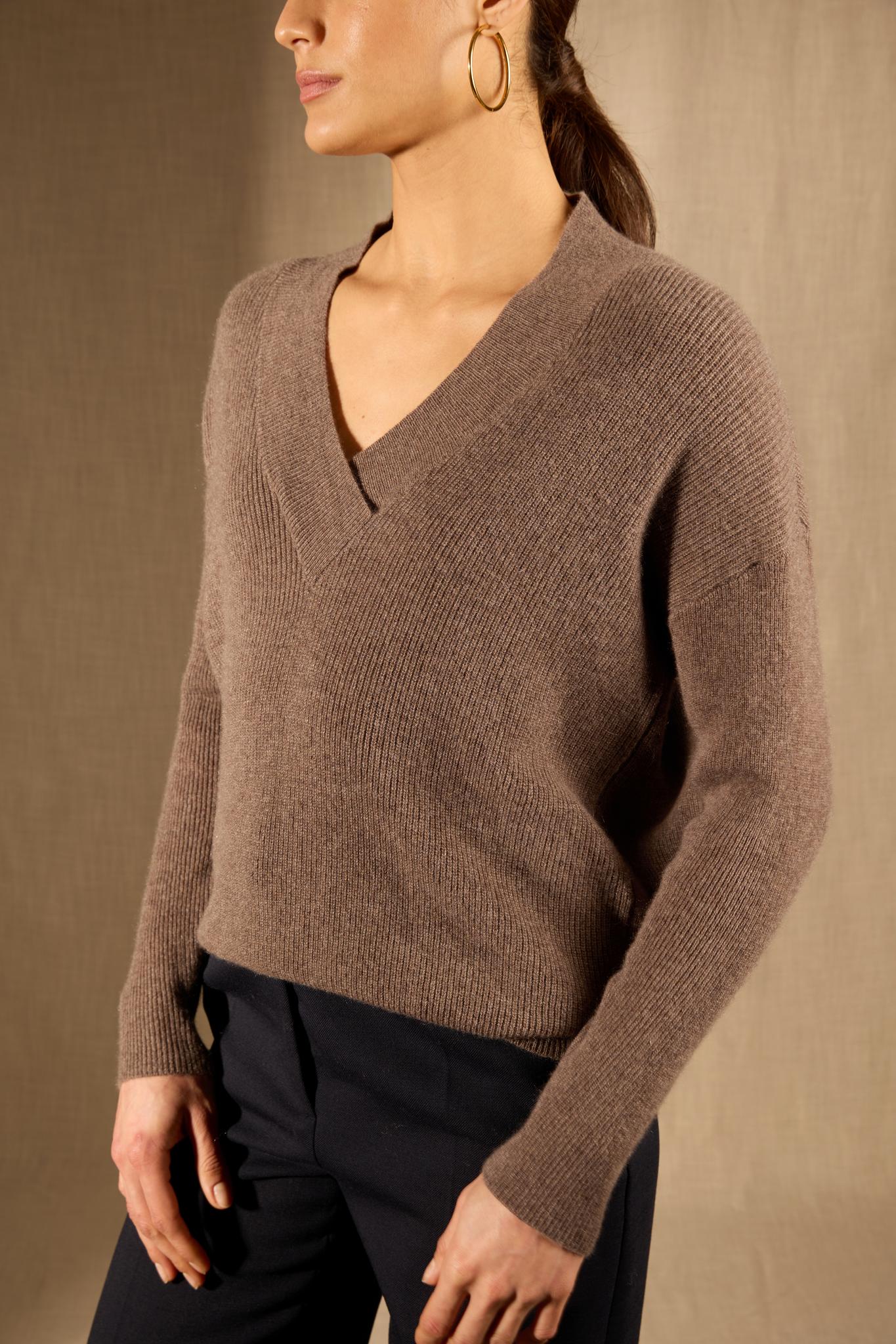GRAINNE pull col v croisé taupe chiné 100% cachemire
