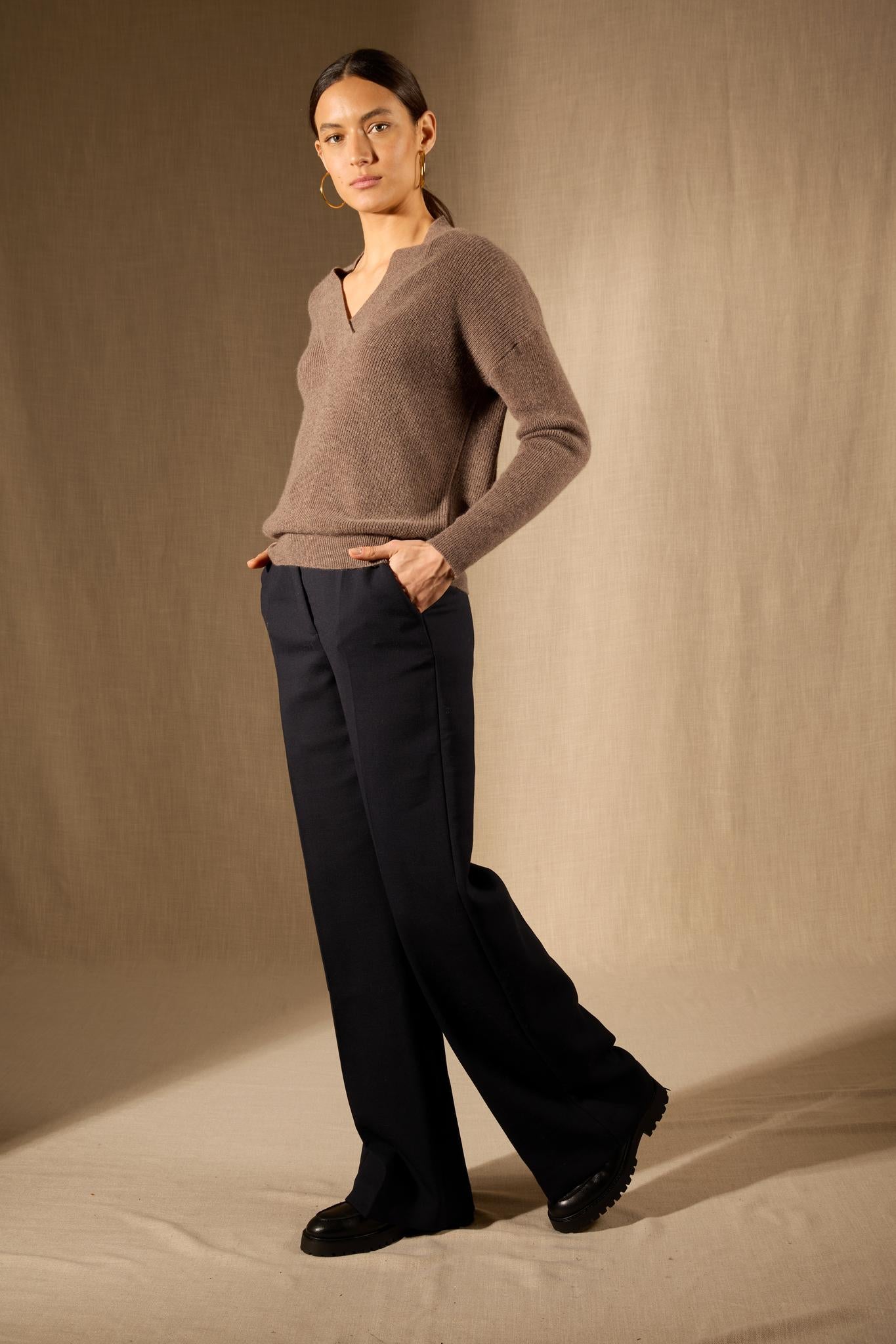 GRAINNE pull col v croisé taupe chiné 100% cachemire