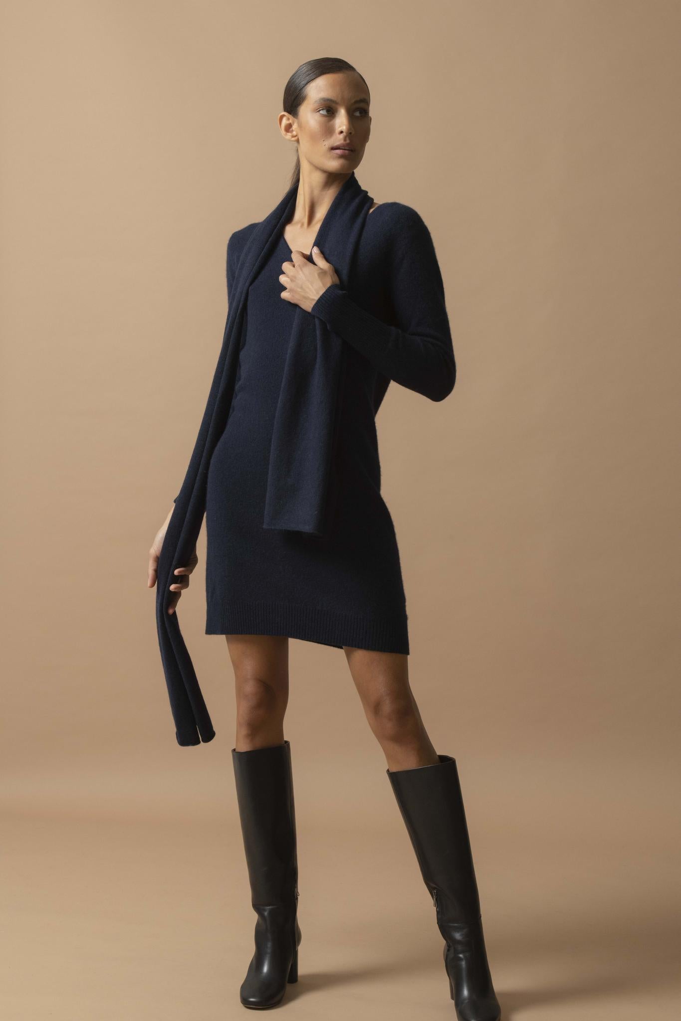 JOY robe col v navy 100% cachemire