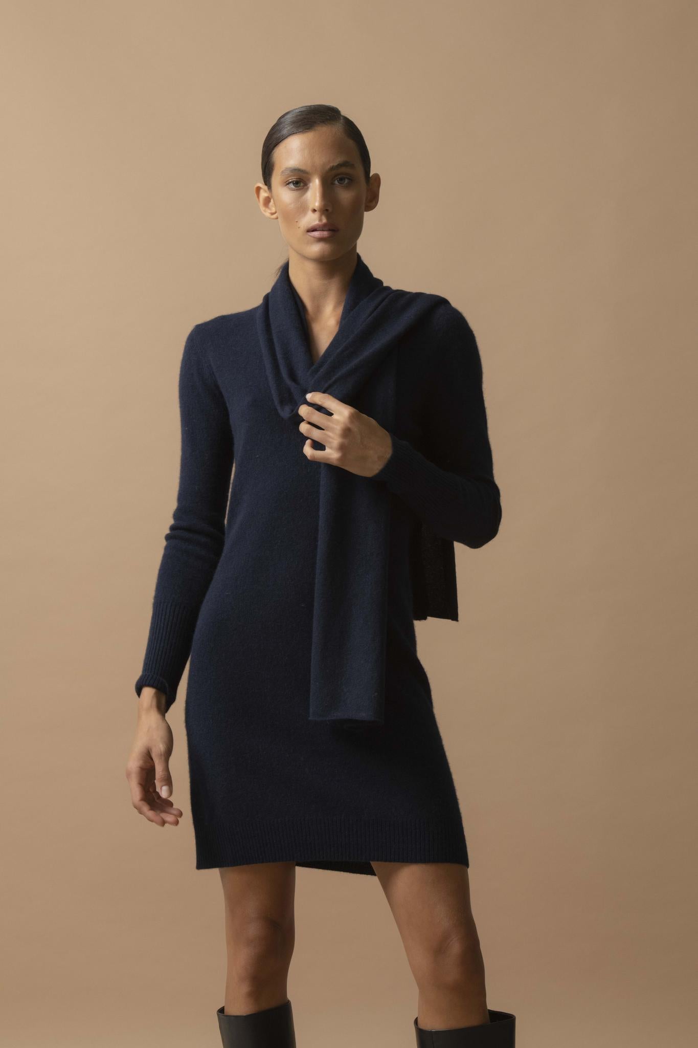 JOY robe col v navy 100% cachemire