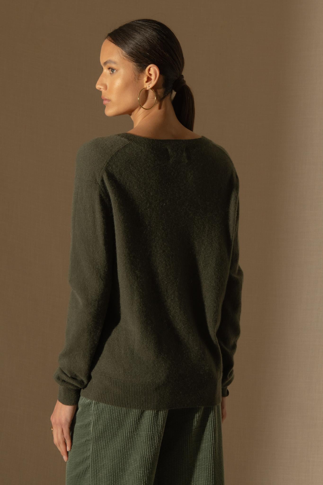 KALIE pull col v  kaki 100% cachemire