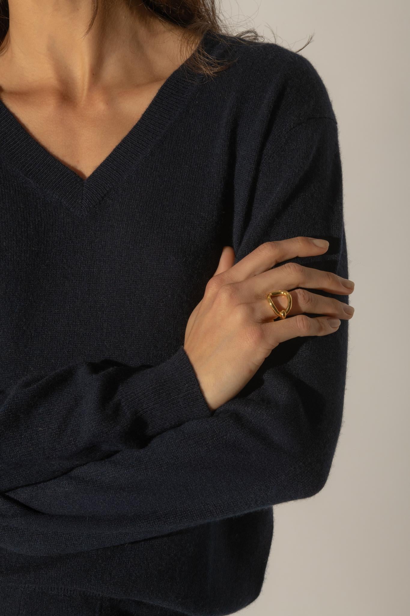KALIE pull col v  navy 100% cachemire