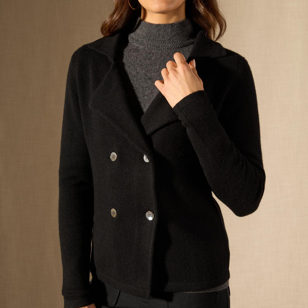 KALISTA veste boutonnée col tailleur 4 fils noir 100% cachemire