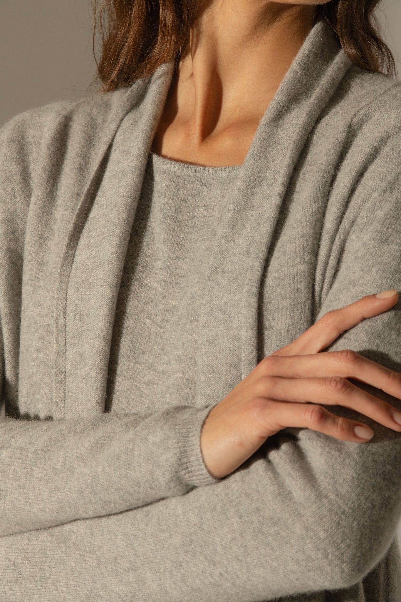 kara veste longue ouverte col châle nuage chiné 100% cachemire