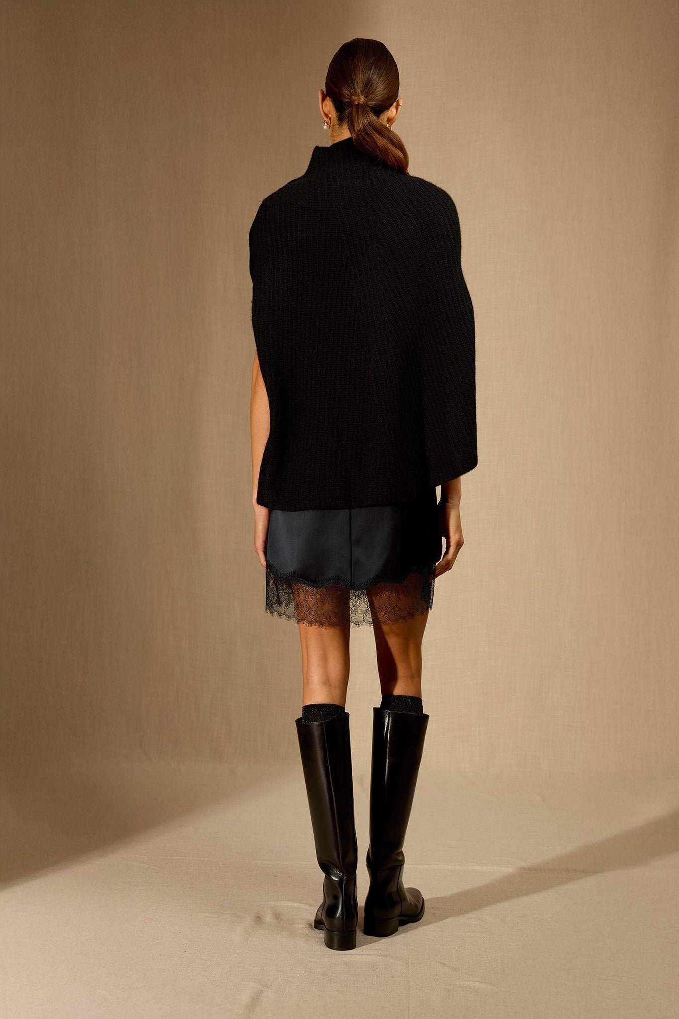 karol poncho col montant 6 fils noir 100% cachemire