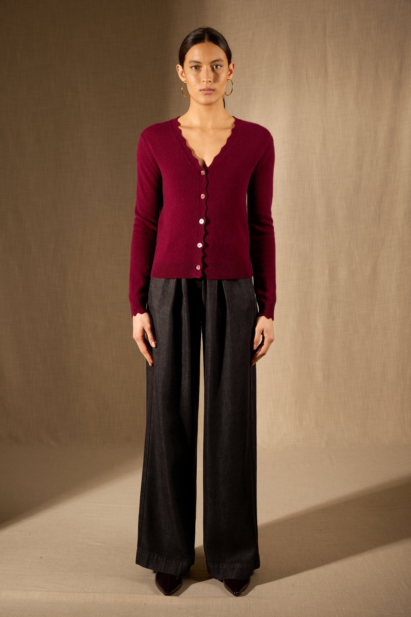 LEORA cardigan col v bordeaux 100% cachemire